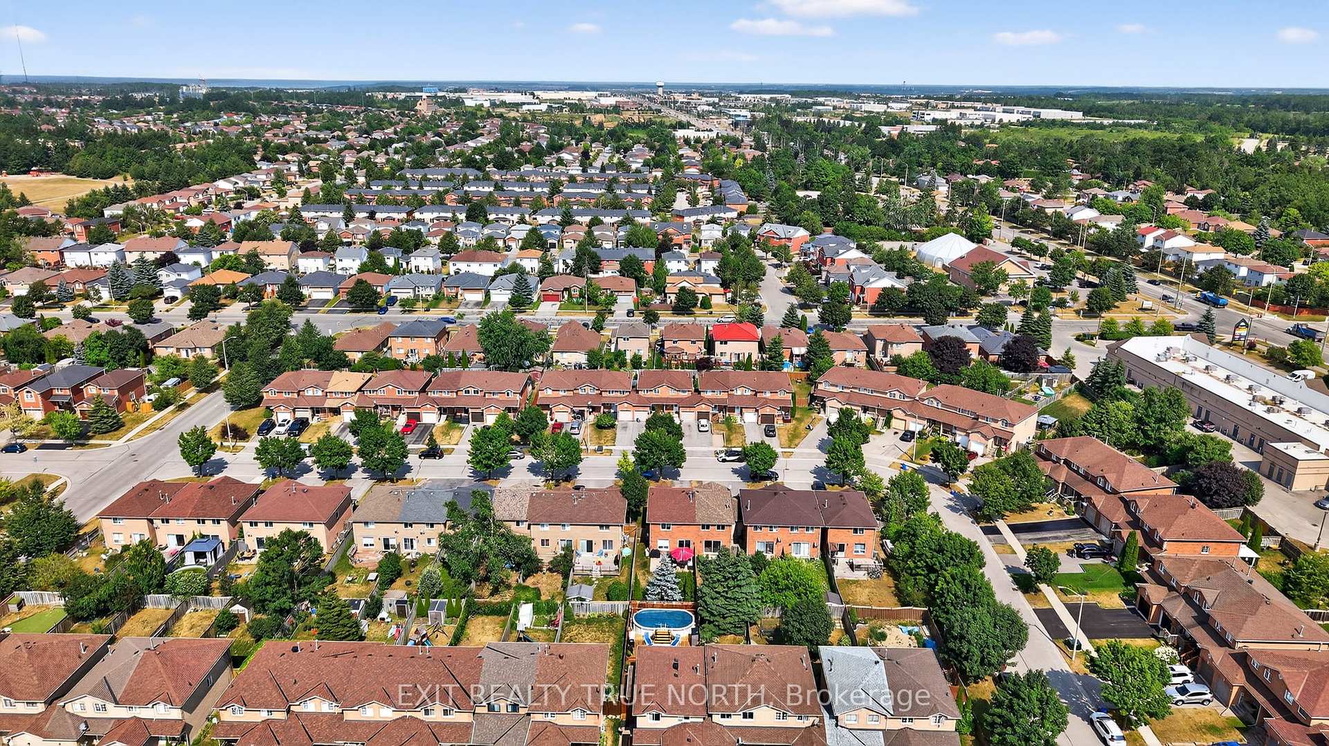 Photo 25 of 28 Lee Crescent, Barrie, Holly — HOMEH