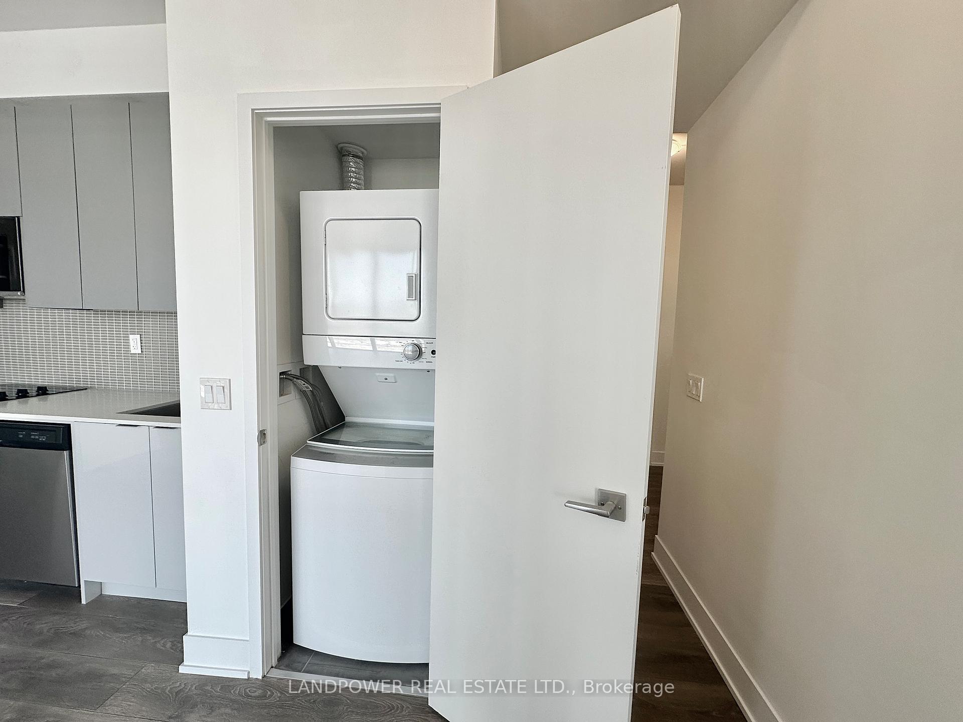 Photo 6 of Unit 3308, 2908 Highway 7 Road, Vaughan, Concord — HOMEH