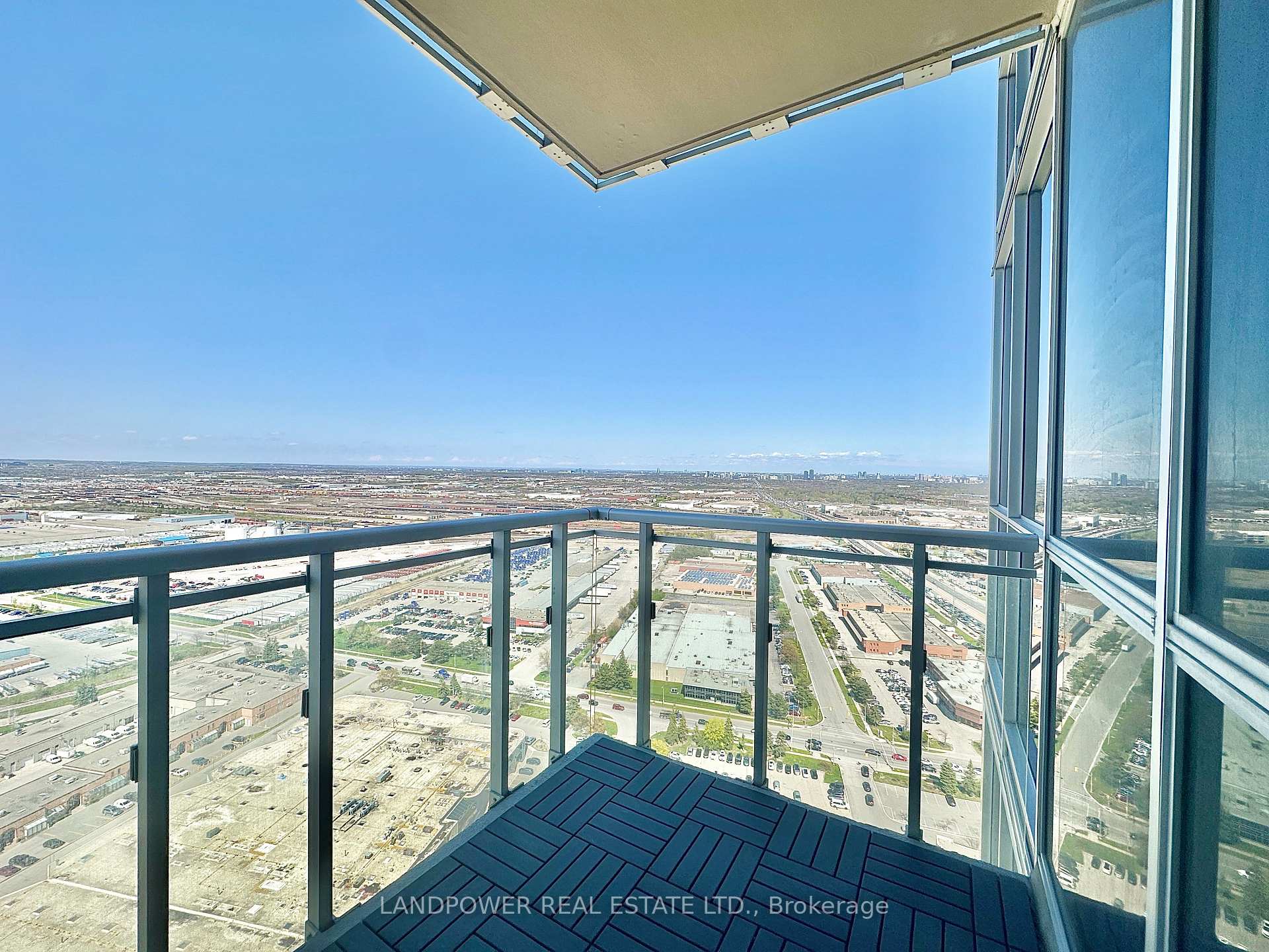 Photo 12 of Unit 3308, 2908 Highway 7 Road, Vaughan, Concord — HOMEH