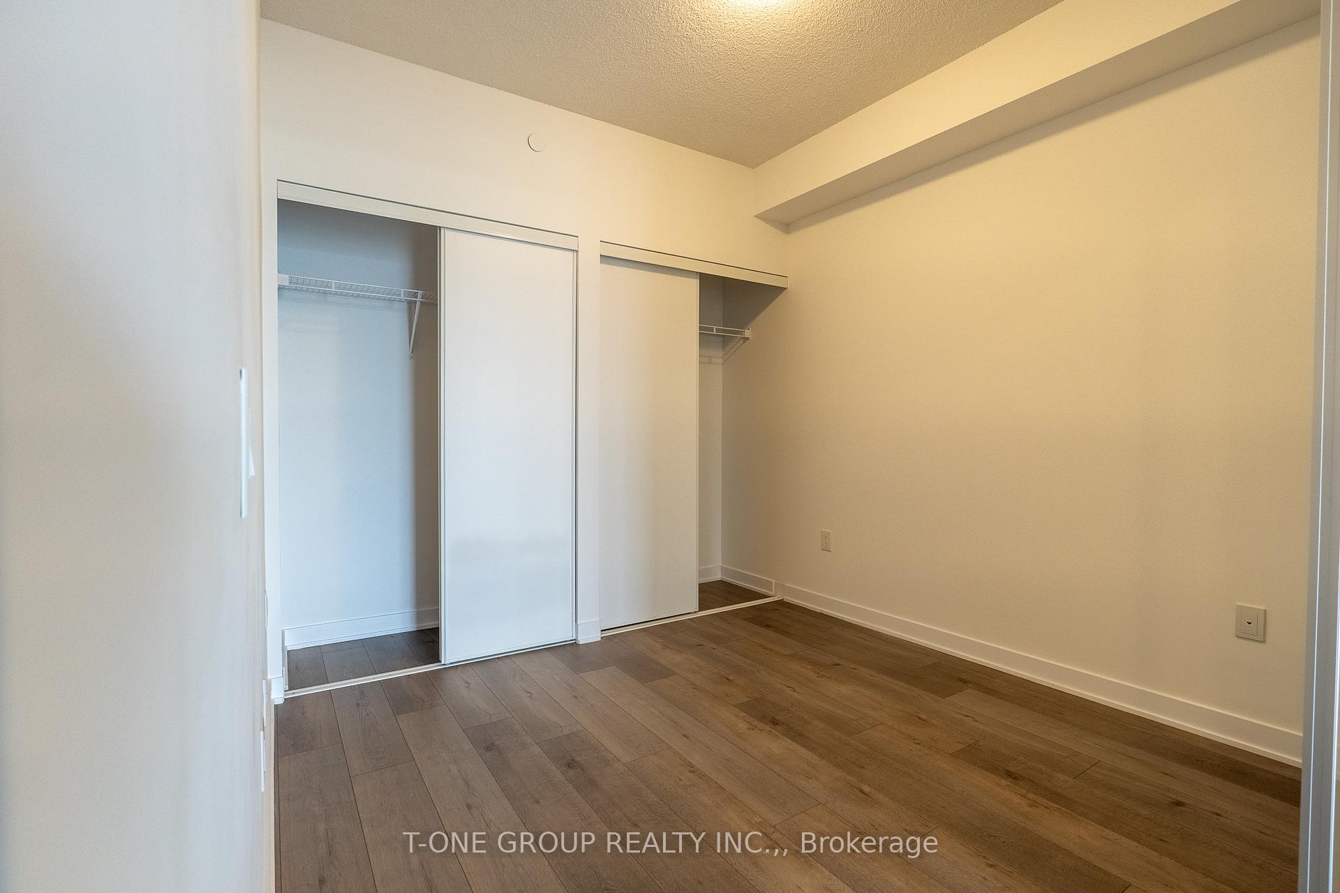 Photo 14 of Unit 808, 10 Honeycrisp Crescent, Vaughan, Vaughan Corporate Centre — HOMEH