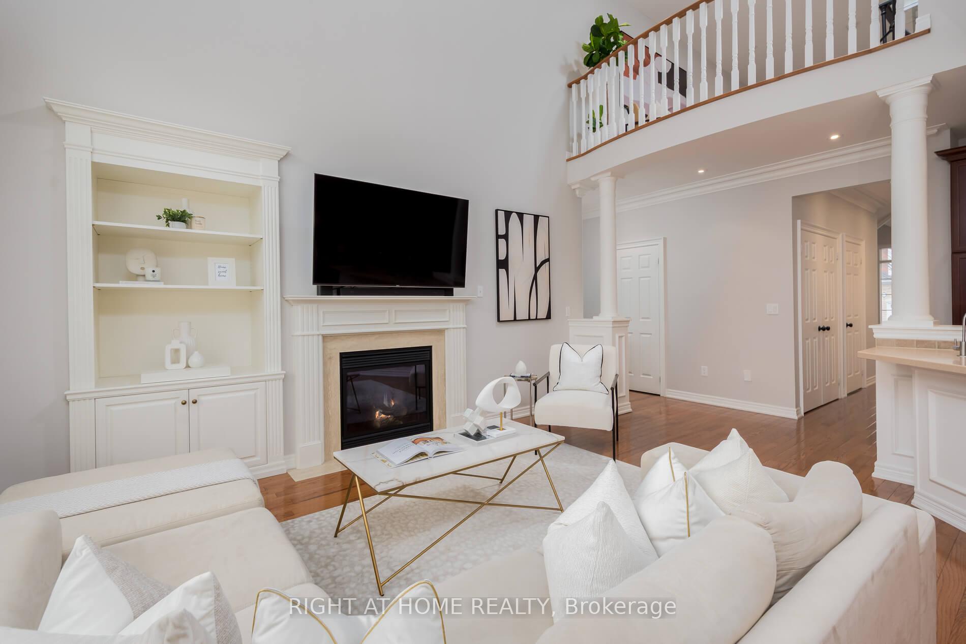 Photo 15 of 19 Weslock Crescent, Aurora, Bayview Northeast — HOMEH