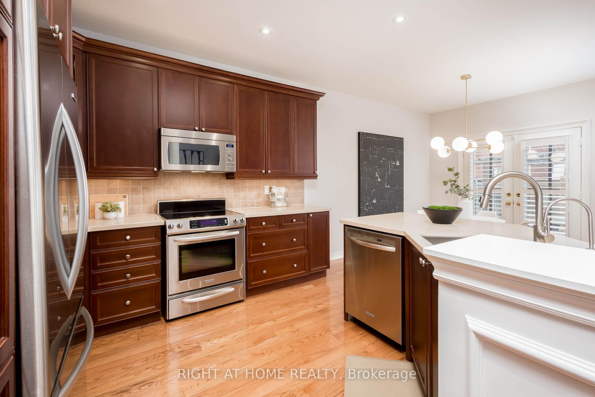 Photo 27 of 19 Weslock Crescent, Aurora, Bayview Northeast — HOMEH