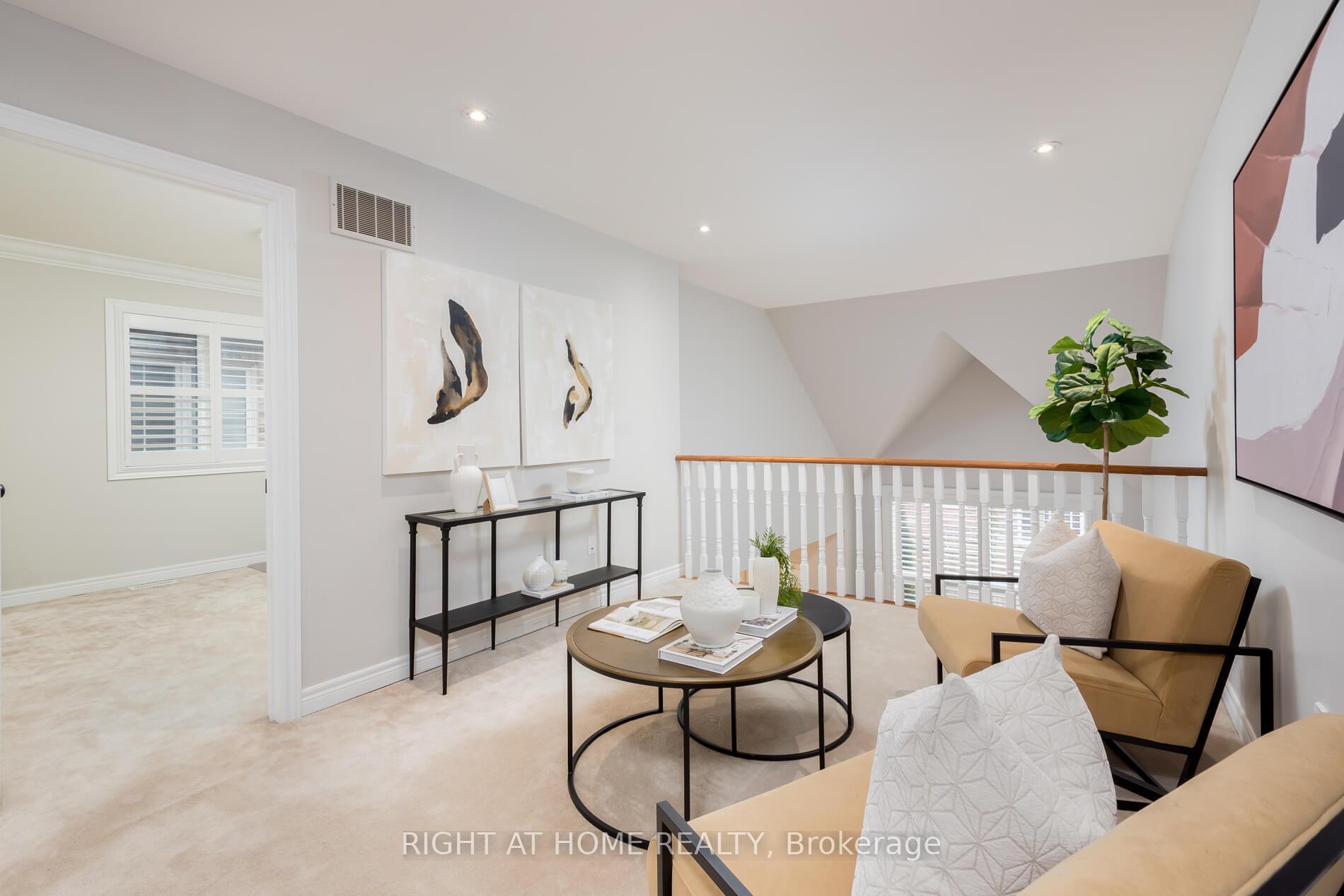 Photo 38 of 19 Weslock Crescent, Aurora, Bayview Northeast — HOMEH