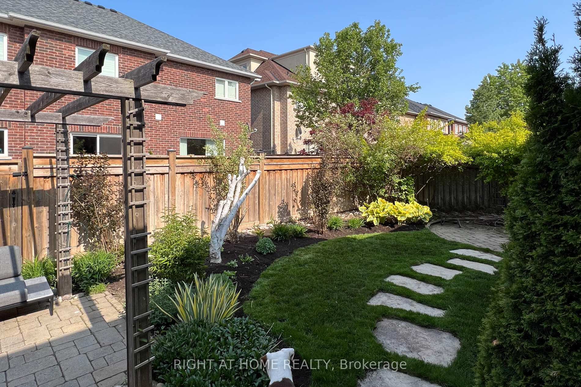 Photo 45 of 19 Weslock Crescent, Aurora, Bayview Northeast — HOMEH