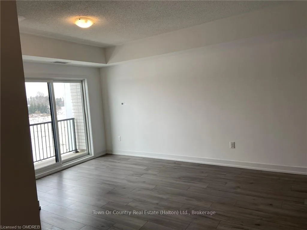 Photo 7 of Unit 506, 10 Culinary Lane, Barrie, Painswick South — HOMEH
