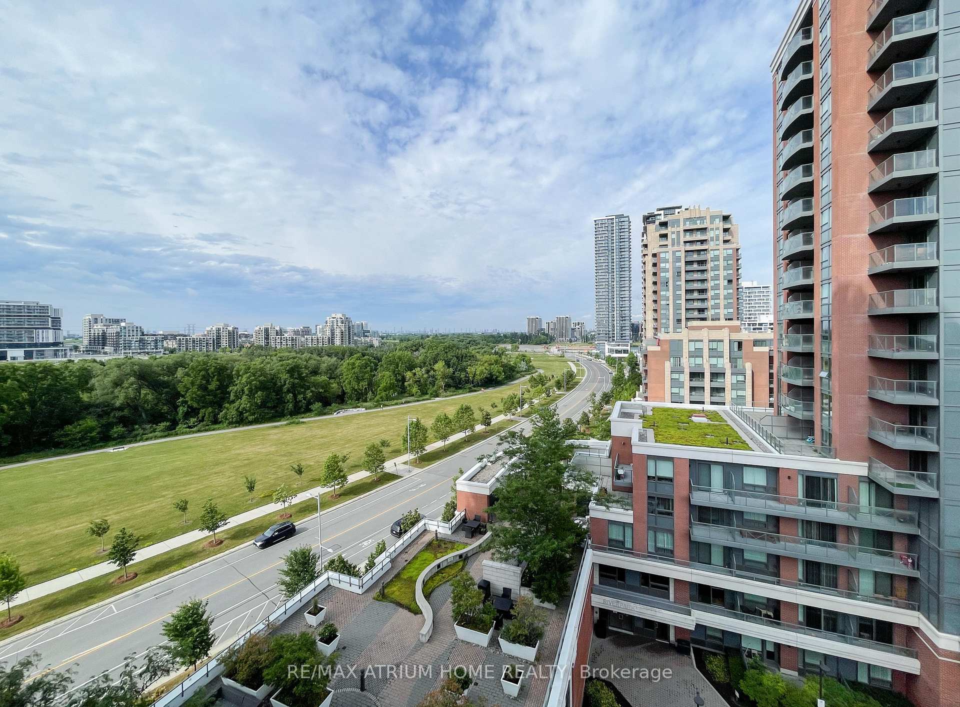 Photo 14 of Unit 1002, 8200 Birchmount Road, Markham, Unionville — HOMEH
