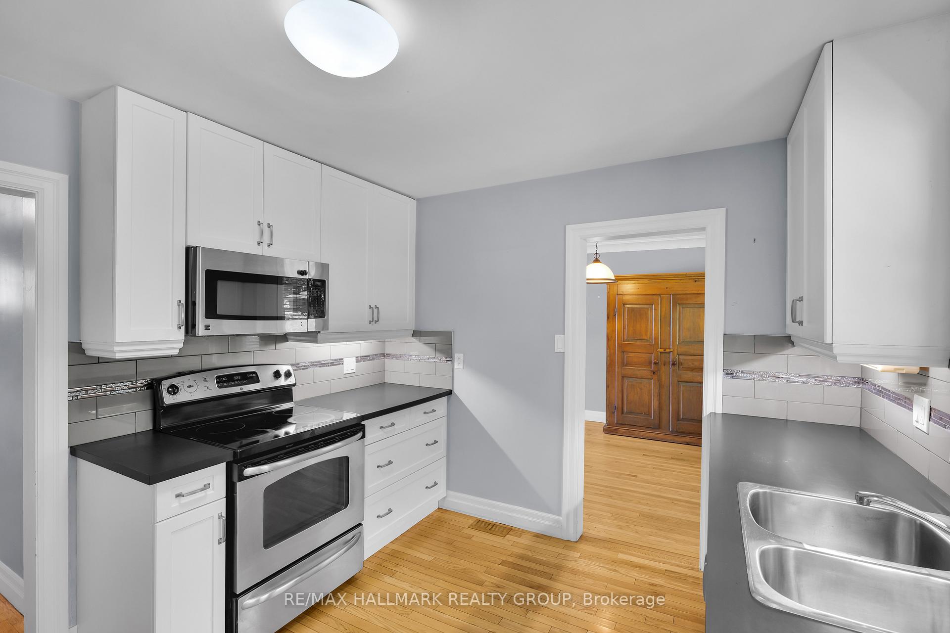 Photo 15 of 64 Ferguson Drive, Brockville — HOMEH