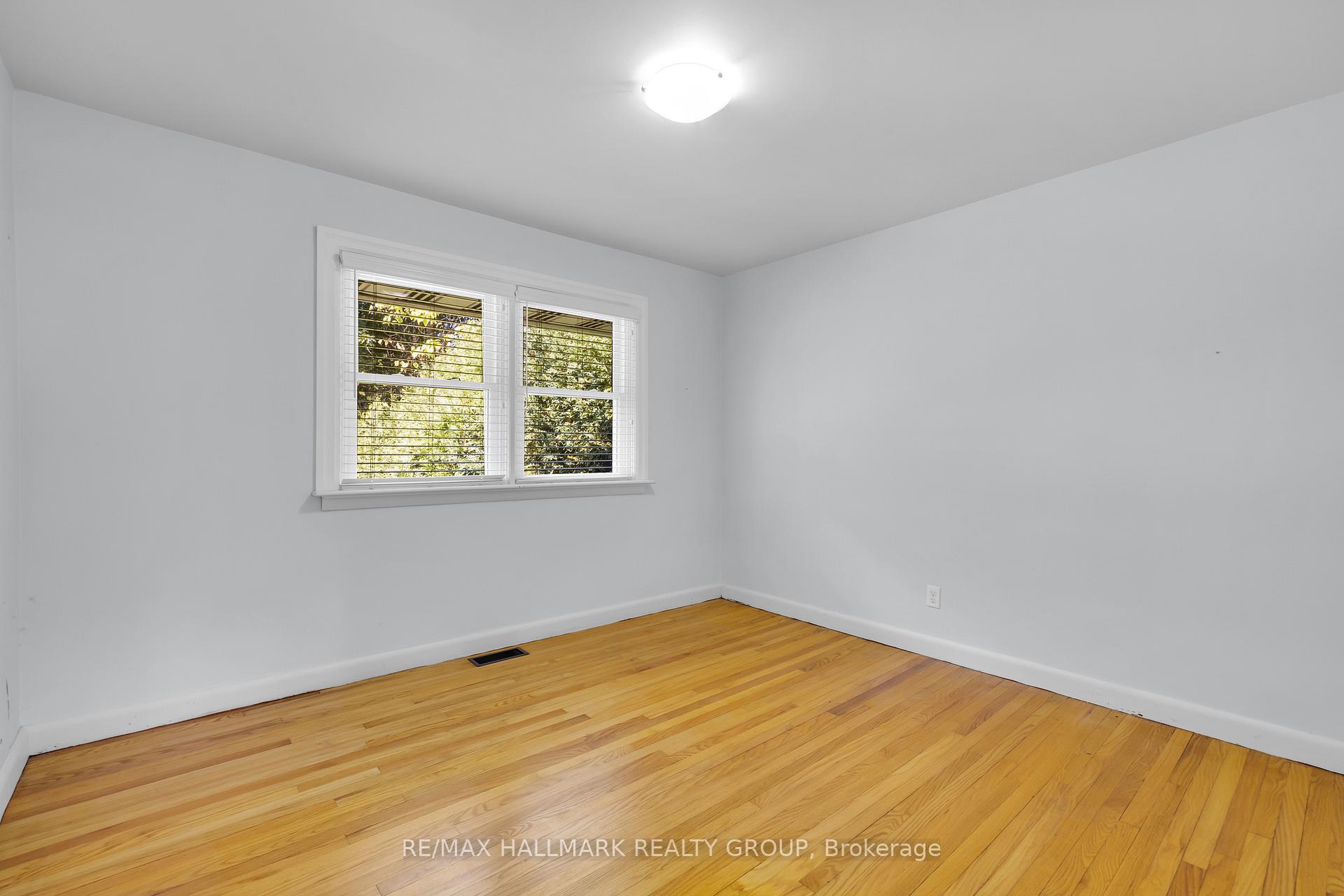 Photo 22 of 64 Ferguson Drive, Brockville — HOMEH