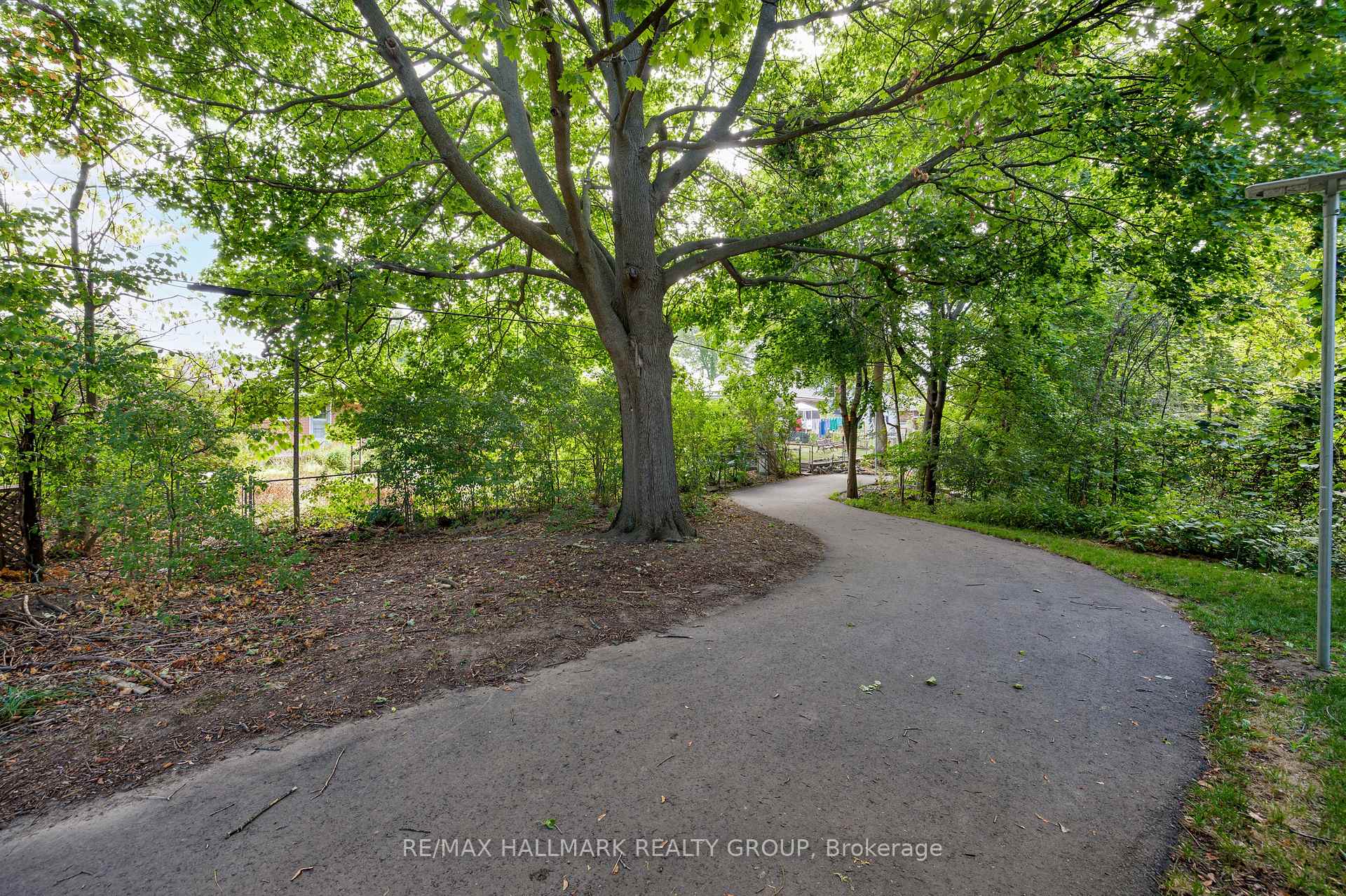 Photo 33 of 64 Ferguson Drive, Brockville — HOMEH