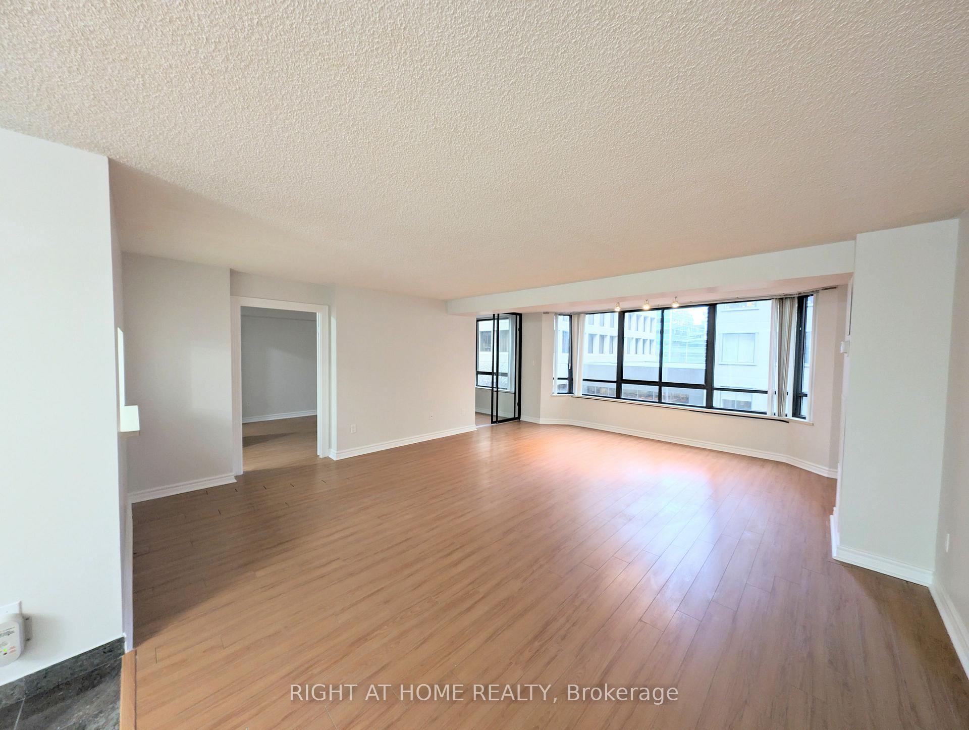 Photo 10 of Unit 506, 280 Simcoe Street, Toronto, Kensington-Chinatown — HOMEH