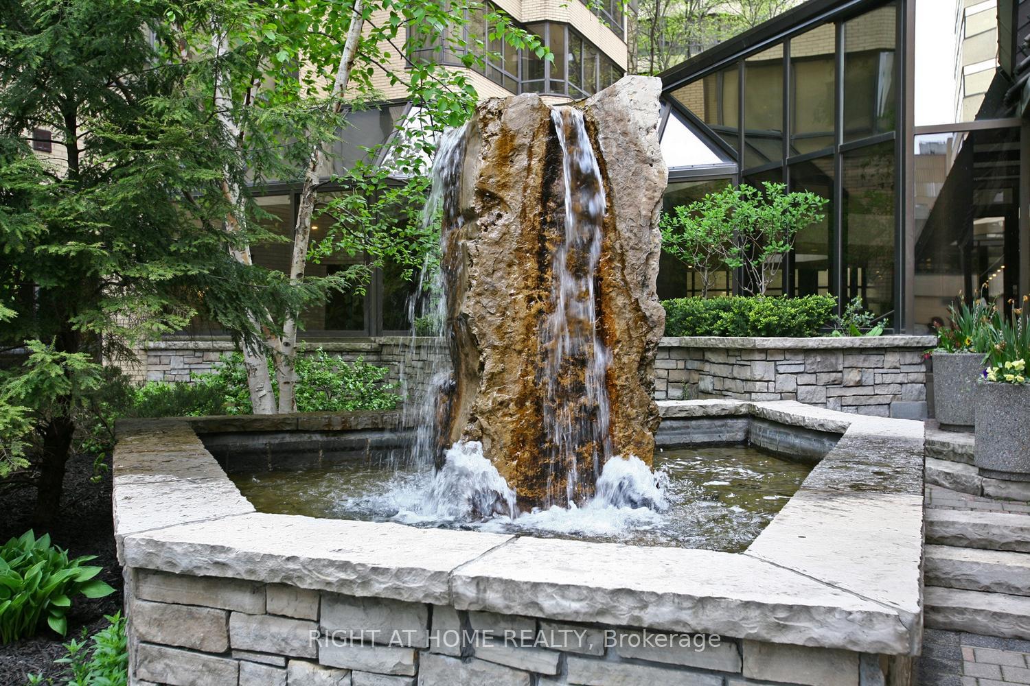 Photo 27 of Unit 506, 280 Simcoe Street, Toronto, Kensington-Chinatown — HOMEH
