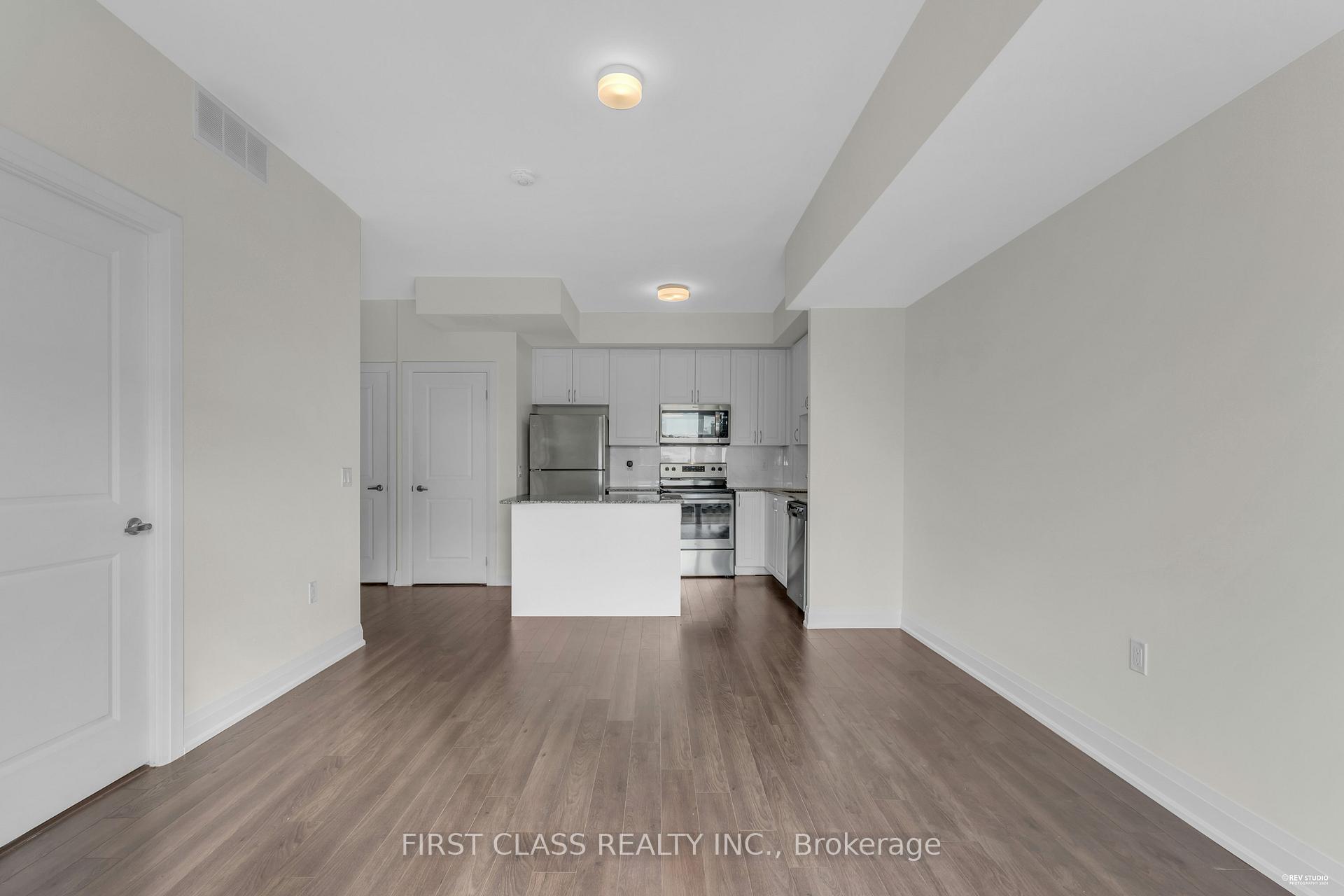 Photo 8 of Unit Suite 1003 unit 68, 32 Coles Avenue, Vaughan, Vaughan Grove — HOMEH