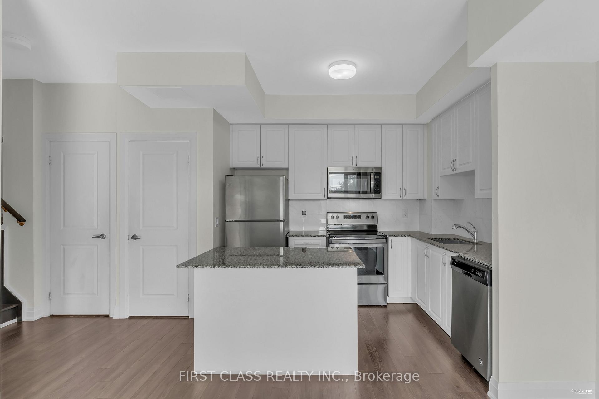 Photo 14 of Unit Suite 1003 unit 68, 32 Coles Avenue, Vaughan, Vaughan Grove — HOMEH