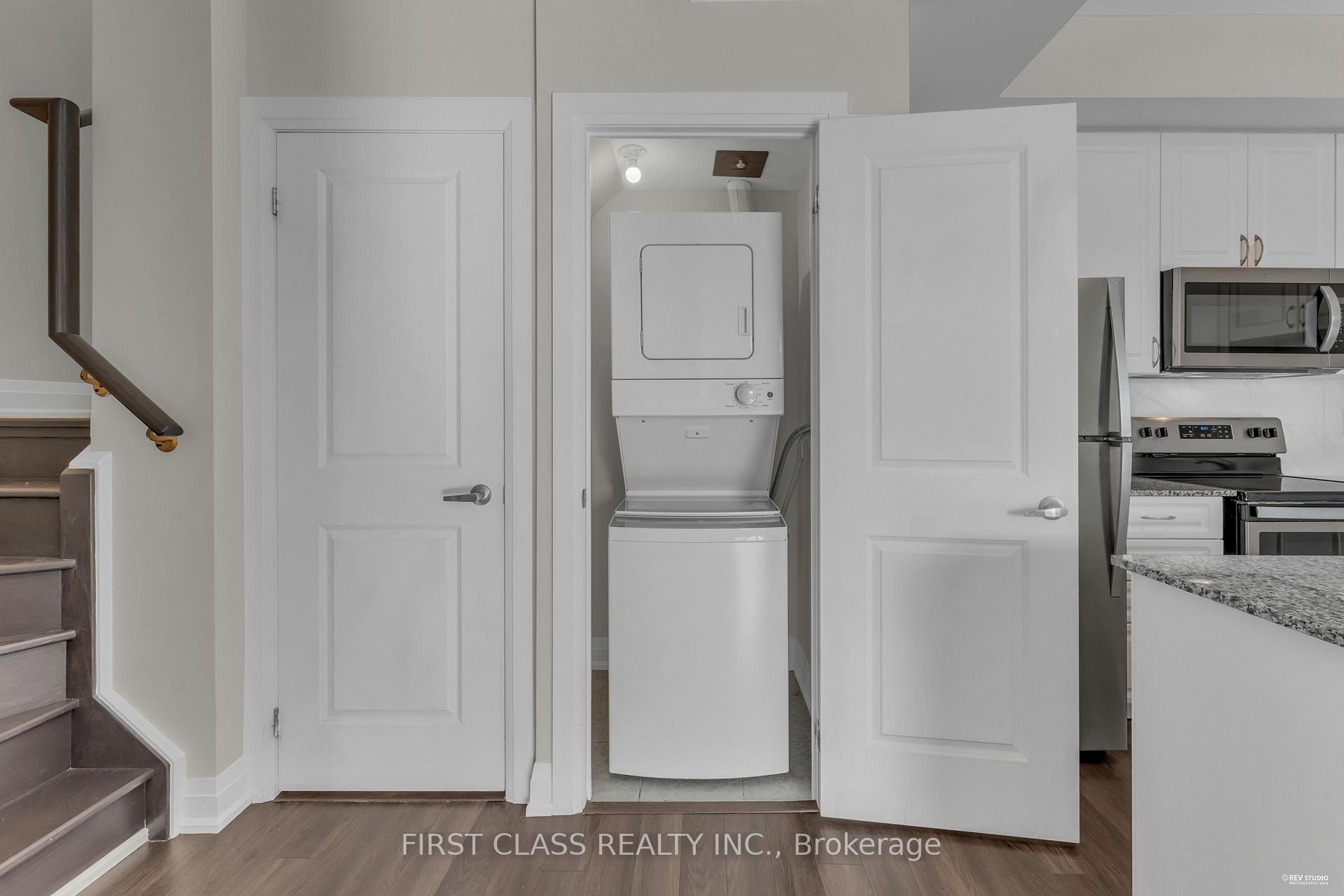 Photo 19 of Unit Suite 1003 unit 68, 32 Coles Avenue, Vaughan, Vaughan Grove — HOMEH