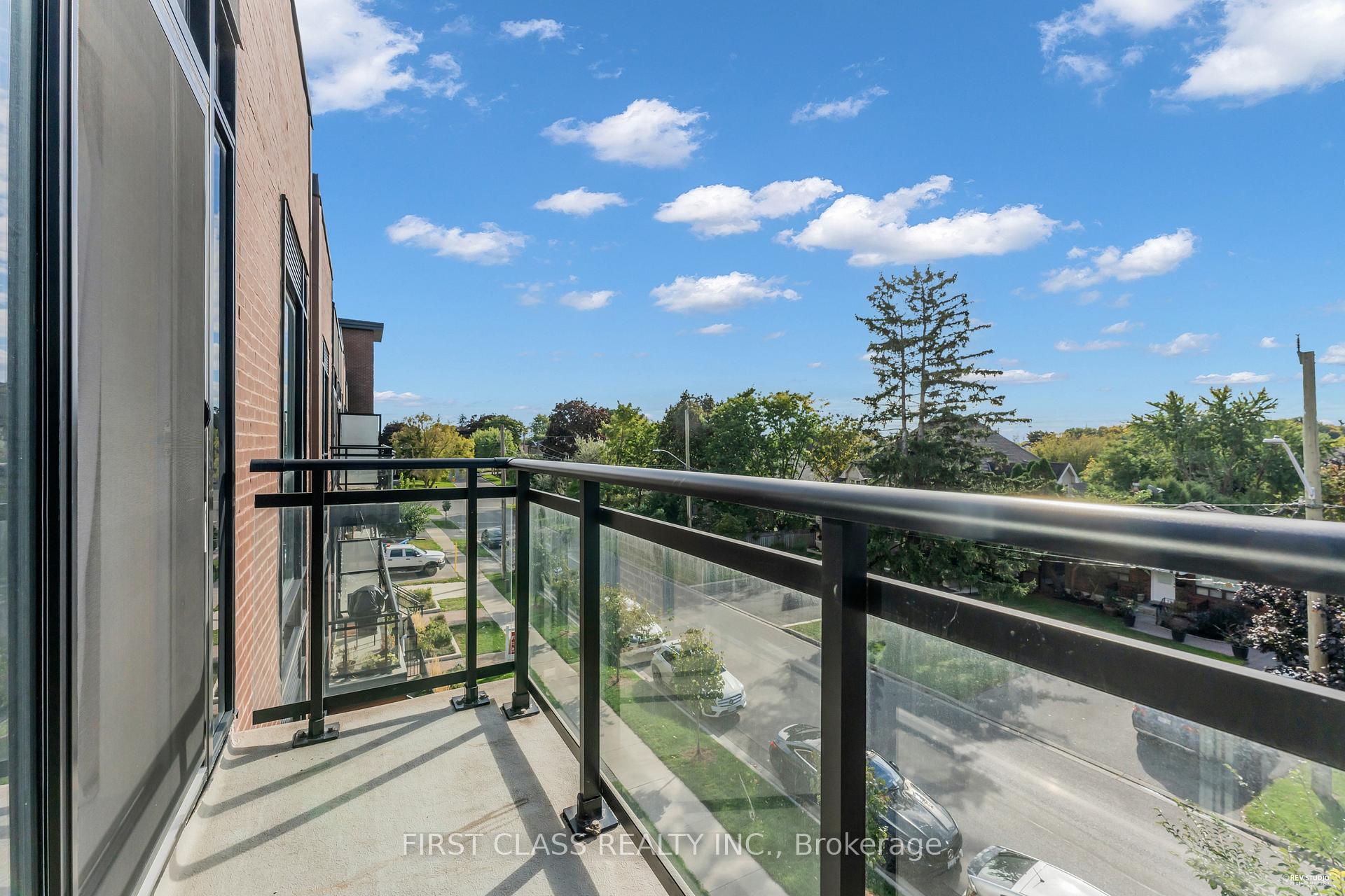 Photo 31 of Unit Suite 1003 unit 68, 32 Coles Avenue, Vaughan, Vaughan Grove — HOMEH