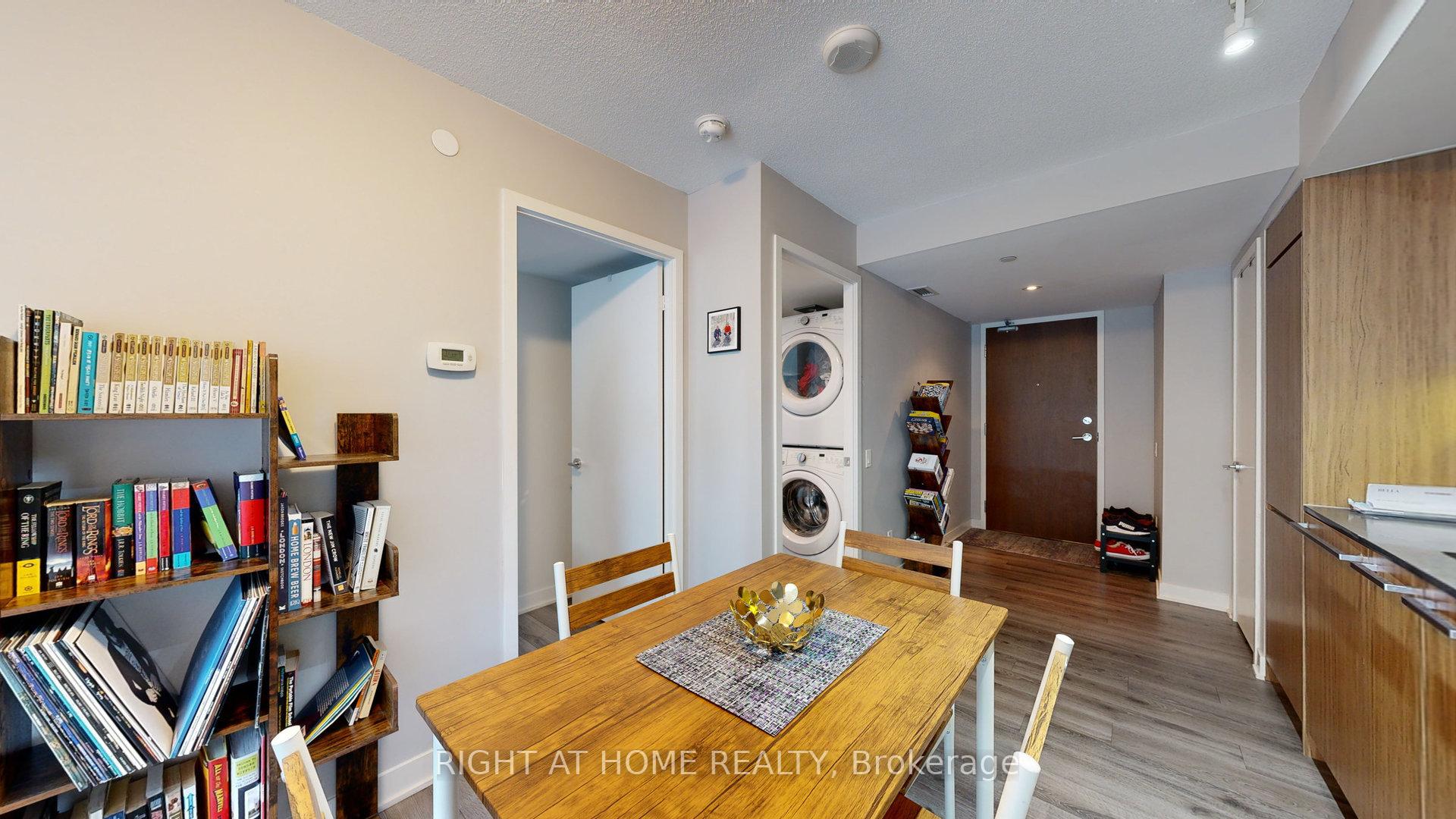 Photo 12 of Unit 1002, 80 Queens Wharf Road, Toronto, Waterfront Communities — HOMEH