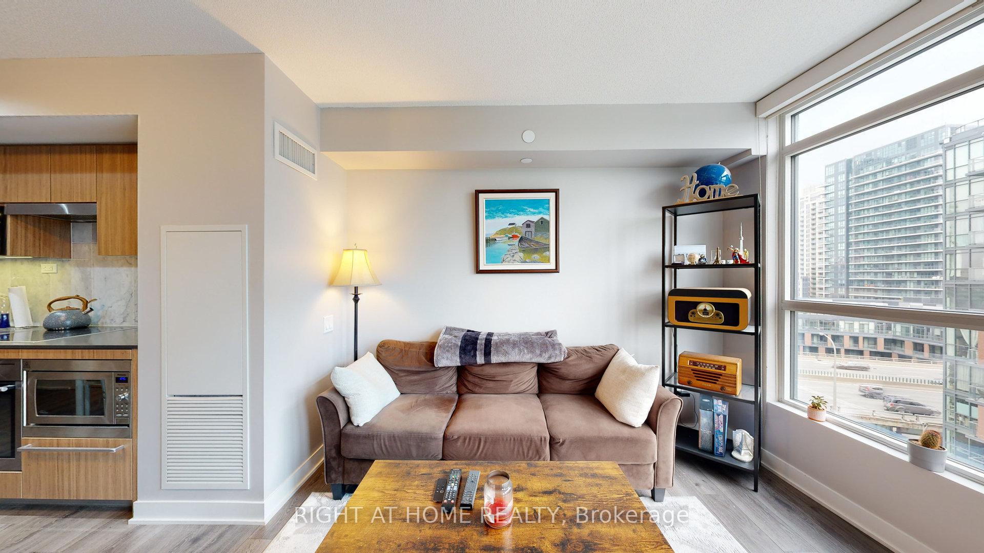 Photo 16 of Unit 1002, 80 Queens Wharf Road, Toronto, Waterfront Communities — HOMEH