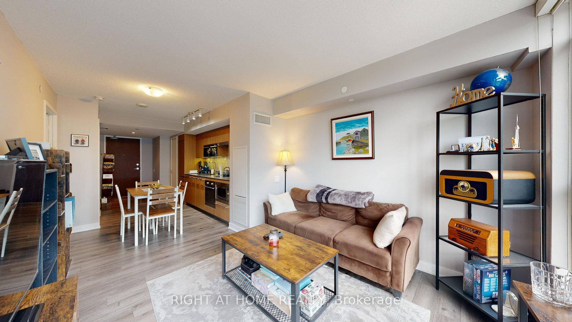 Photo 17 of Unit 1002, 80 Queens Wharf Road, Toronto, Waterfront Communities — HOMEH