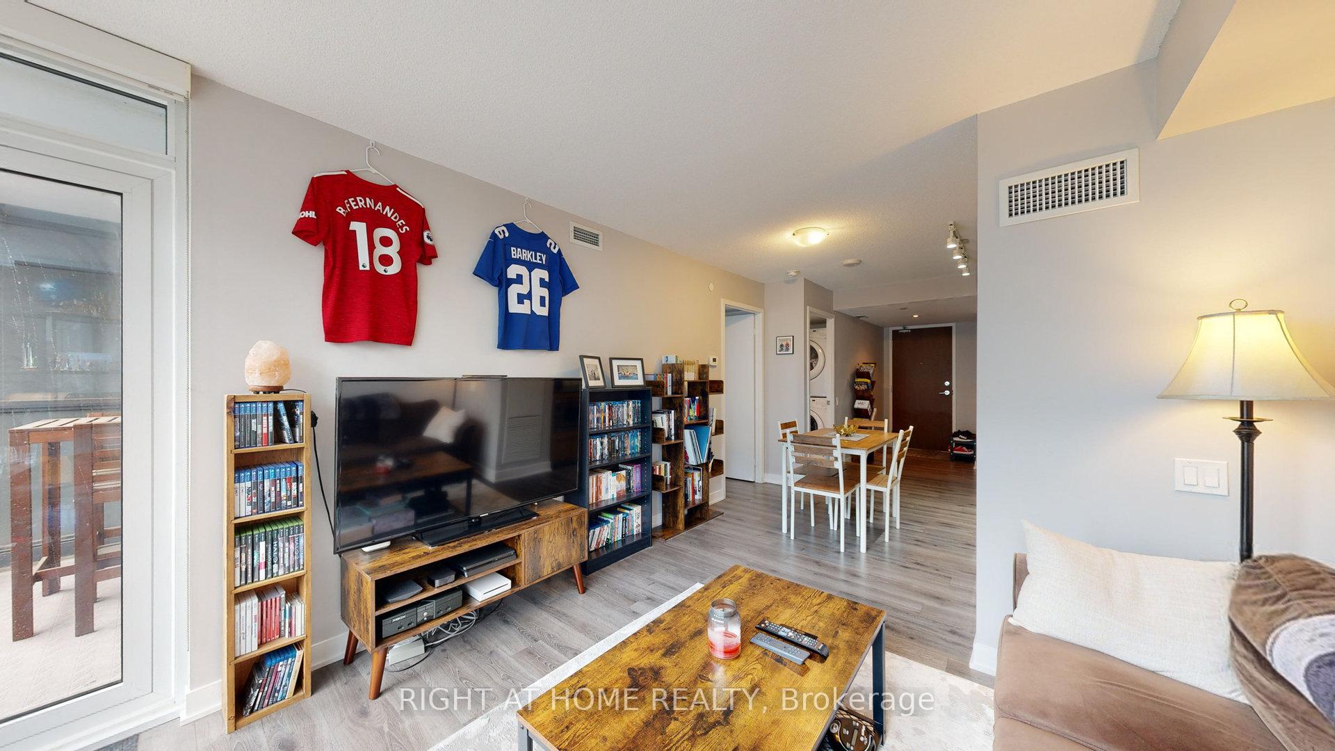 Photo 19 of Unit 1002, 80 Queens Wharf Road, Toronto, Waterfront Communities — HOMEH
