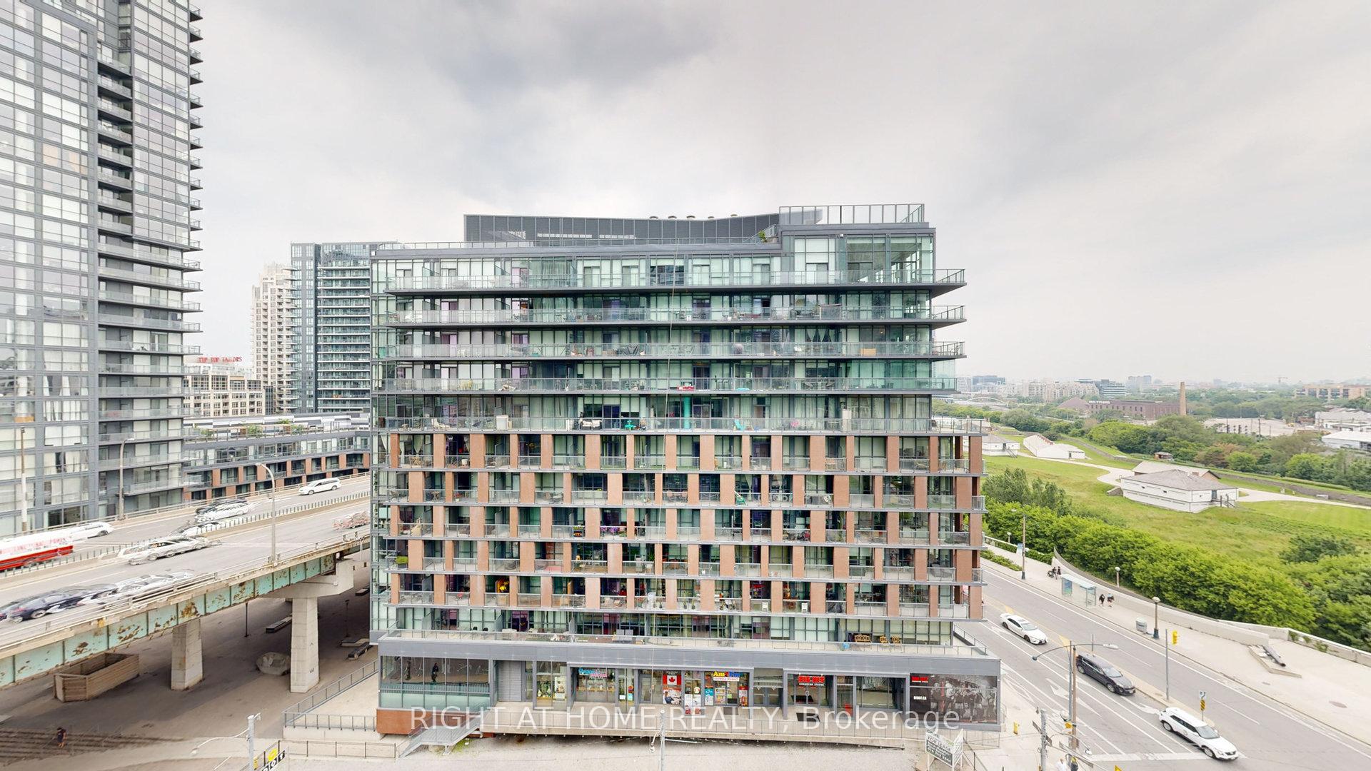 Photo 31 of Unit 1002, 80 Queens Wharf Road, Toronto, Waterfront Communities — HOMEH