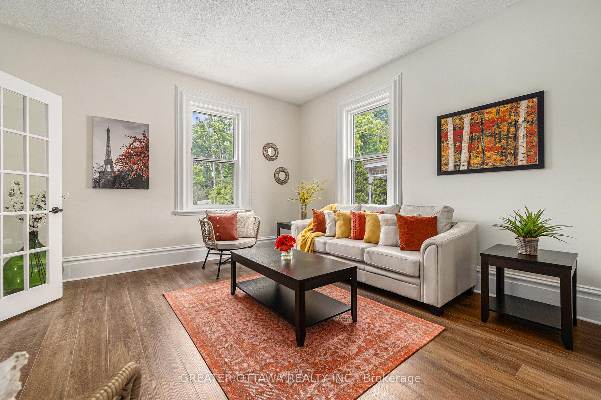 Photo 4 of 66 Lake Avenue E, Carleton Place — HOMEH