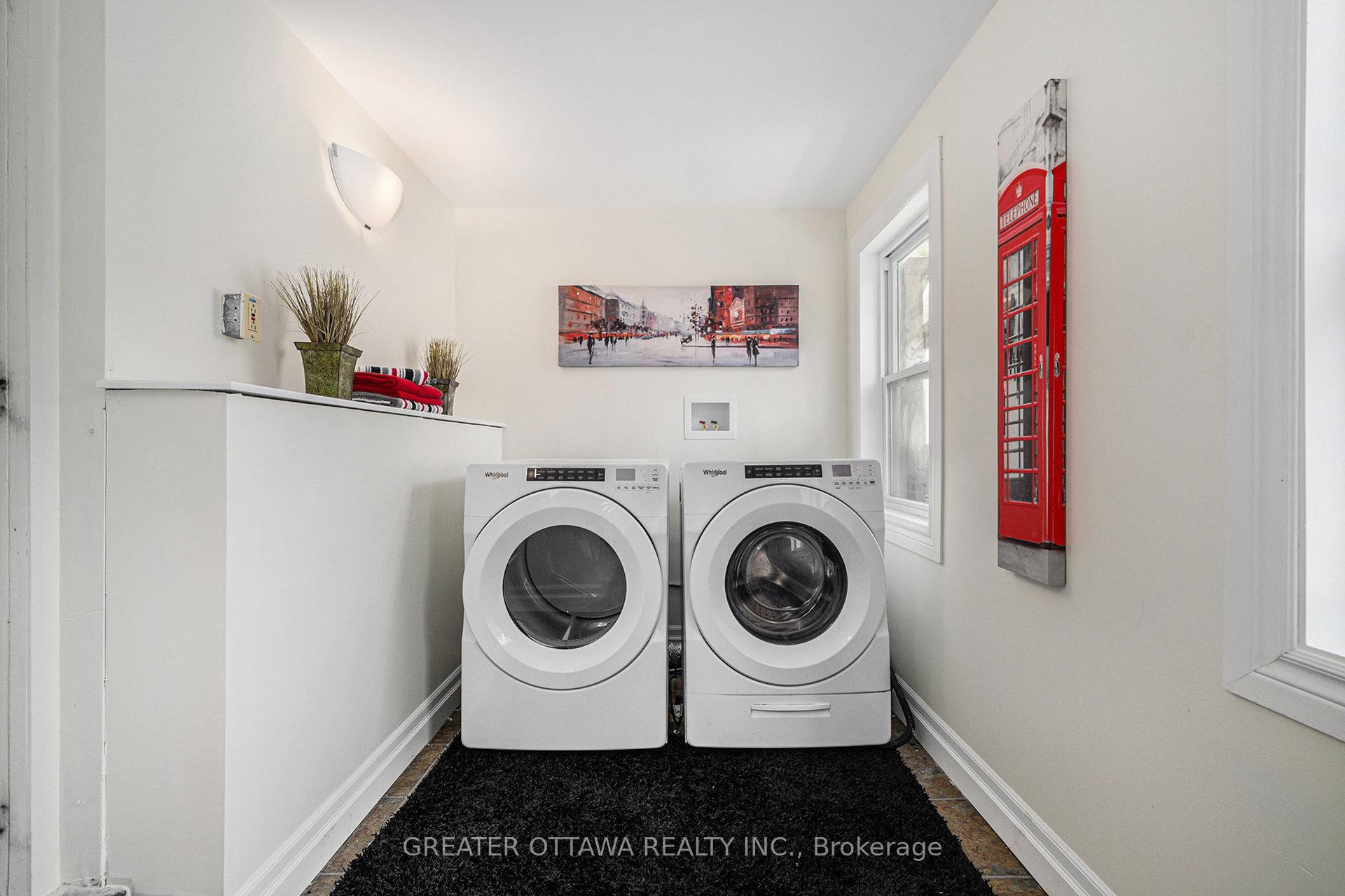 Photo 14 of 66 Lake Avenue E, Carleton Place — HOMEH