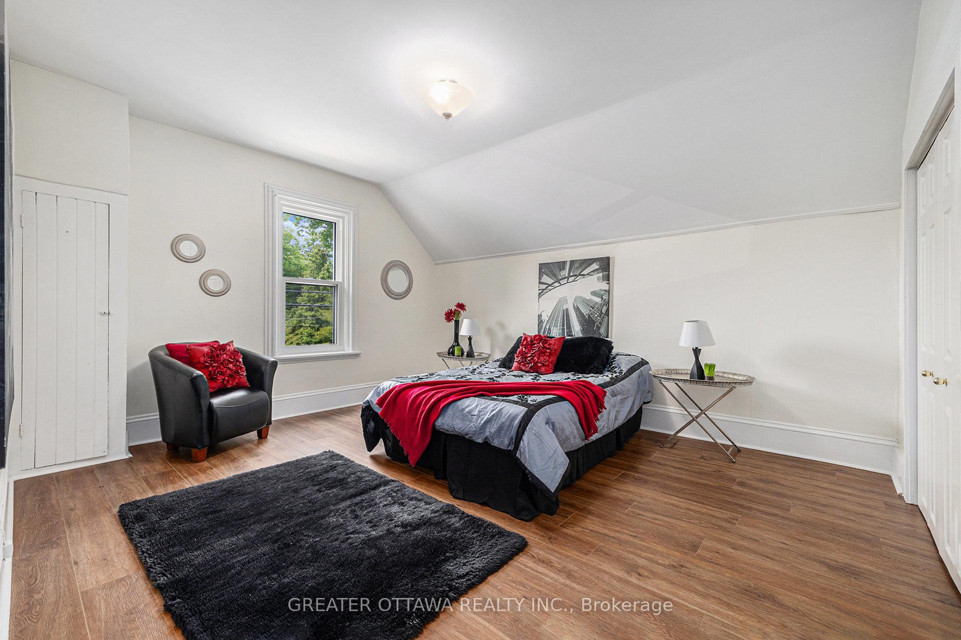 Photo 16 of 66 Lake Avenue E, Carleton Place — HOMEH