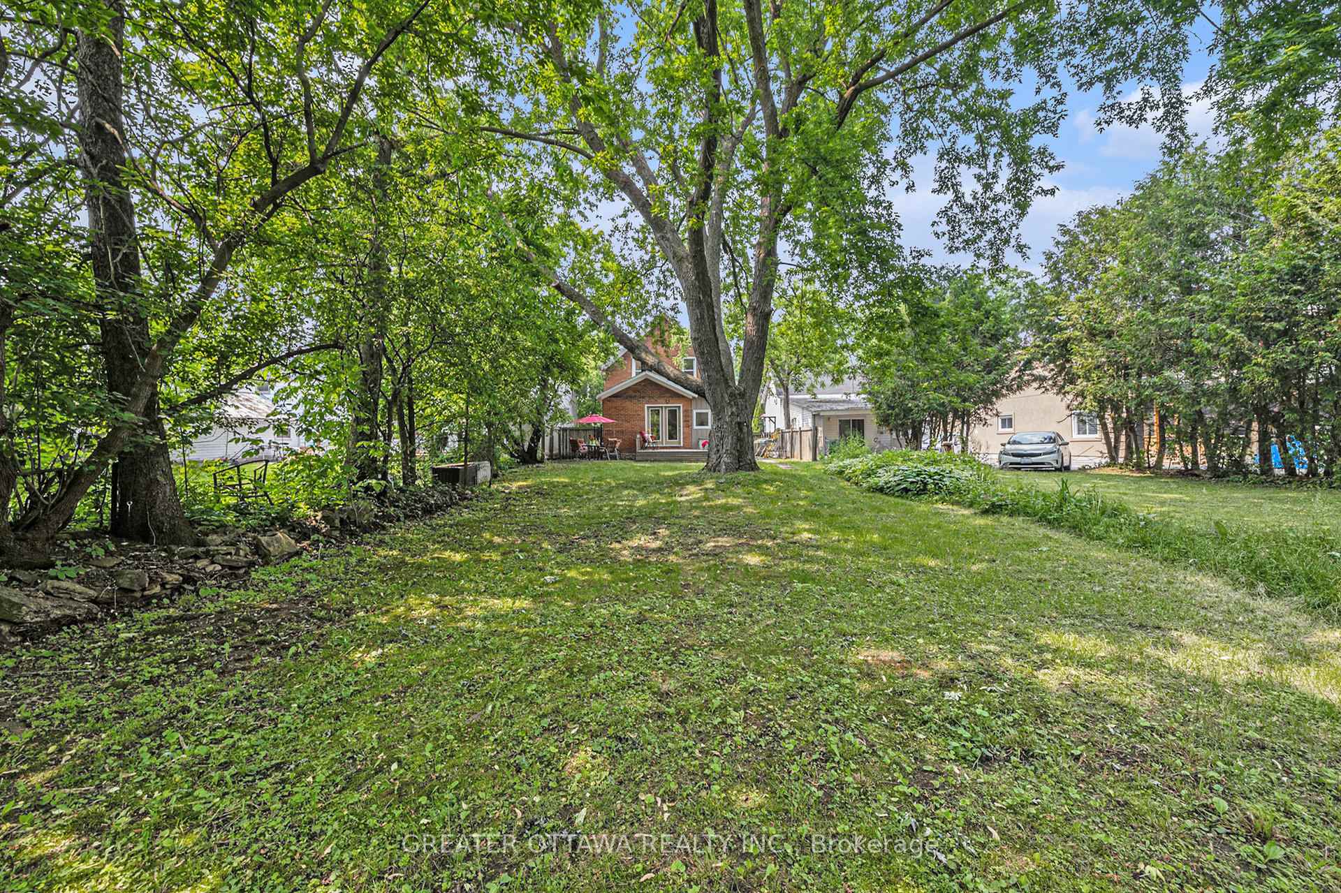 Photo 22 of 66 Lake Avenue E, Carleton Place — HOMEH