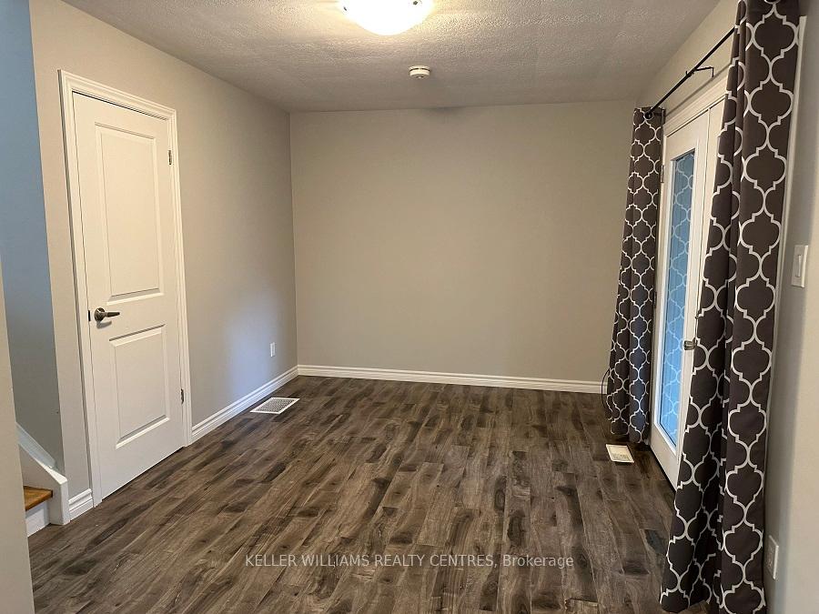 Photo 3 of Unit upper, 20 Queen Street, Barrie, Codrington — HOMEH