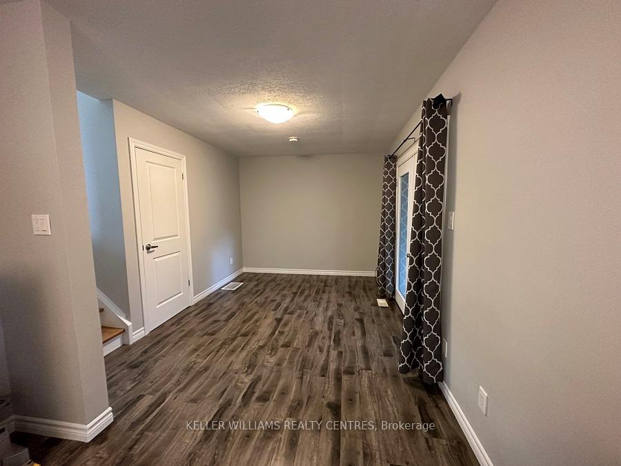 Photo 7 of Unit upper, 20 Queen Street, Barrie, Codrington — HOMEH