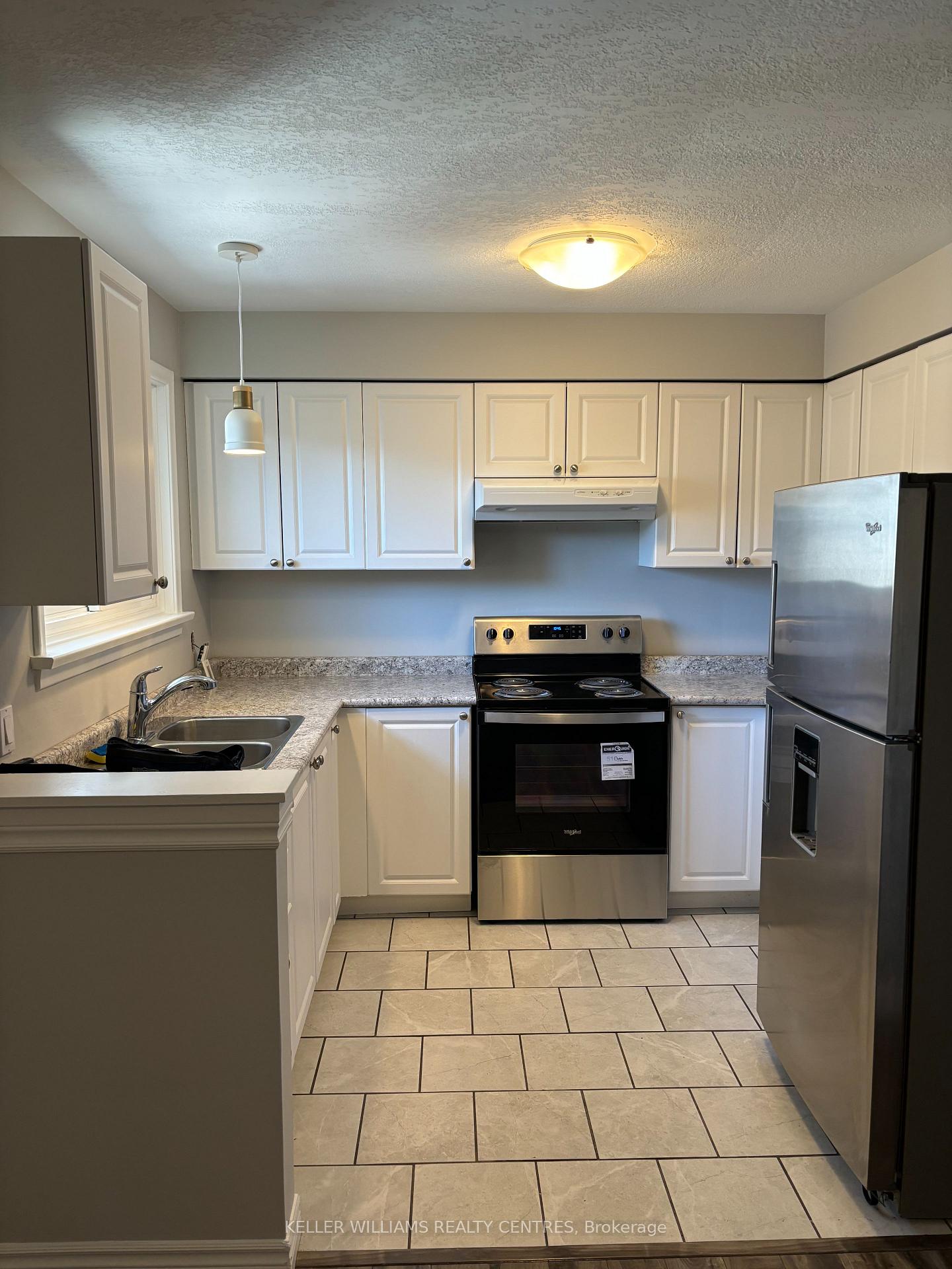 Photo 17 of Unit upper, 20 Queen Street, Barrie, Codrington — HOMEH