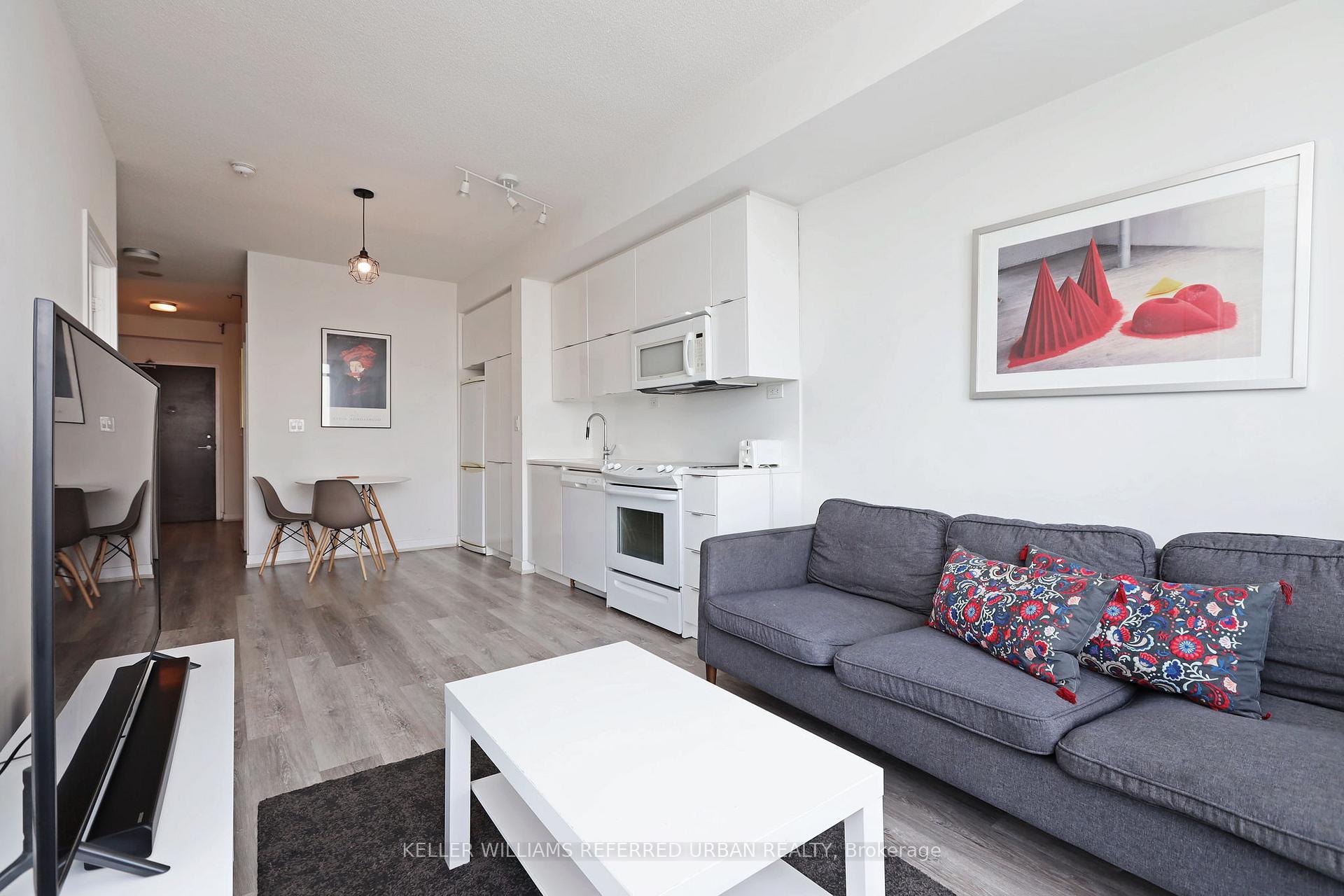 Photo 11 of Unit 3801, 21 Iceboat Terrace, Toronto, Waterfront Communities — HOMEH