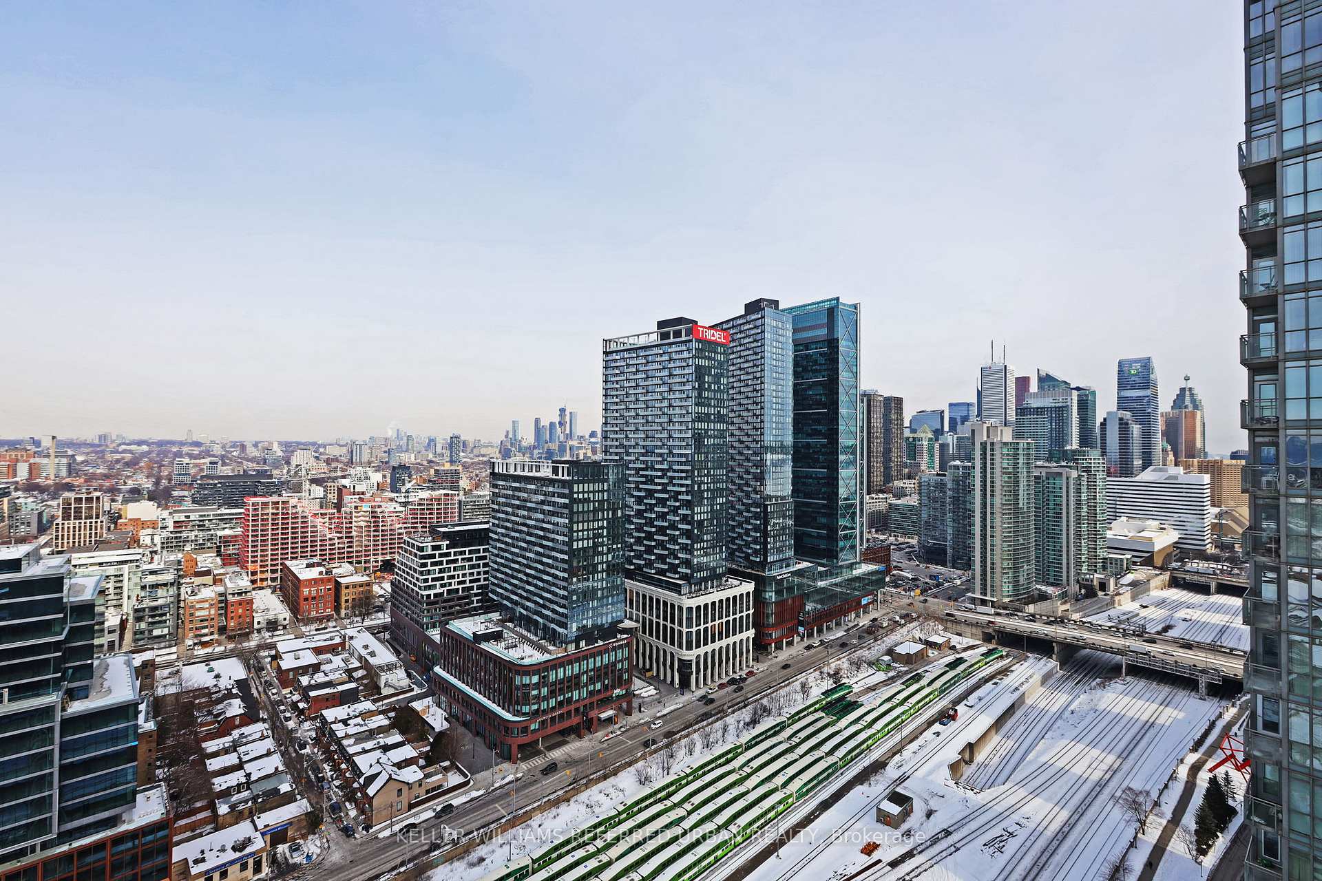 Photo 16 of Unit 3801, 21 Iceboat Terrace, Toronto, Waterfront Communities — HOMEH