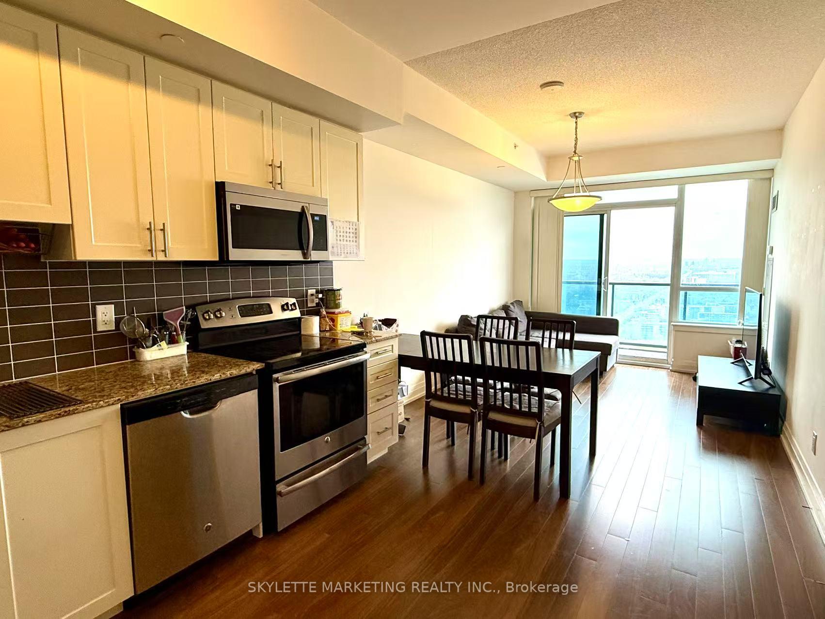 Photo 7 of Unit 2401, 7165 Yonge Street N, Markham, Grandview — HOMEH