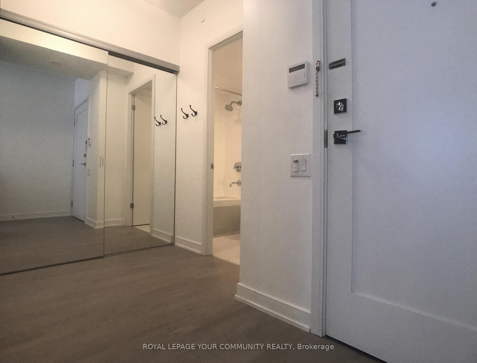 Photo 5 of Unit 902, 57 St Joseph Street, Toronto, Bay Street Corridor — HOMEH