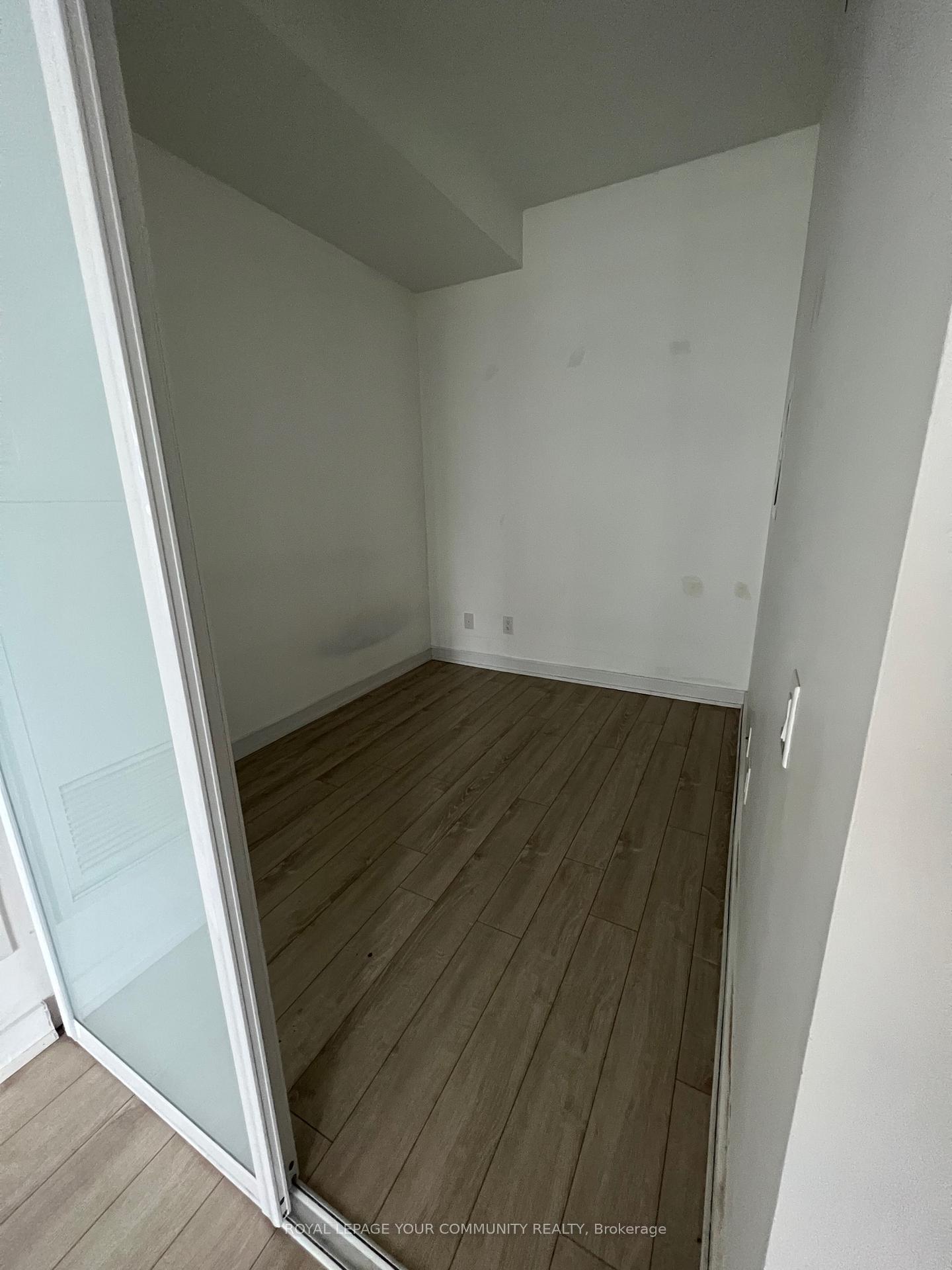 Photo 7 of Unit 902, 57 St Joseph Street, Toronto, Bay Street Corridor — HOMEH