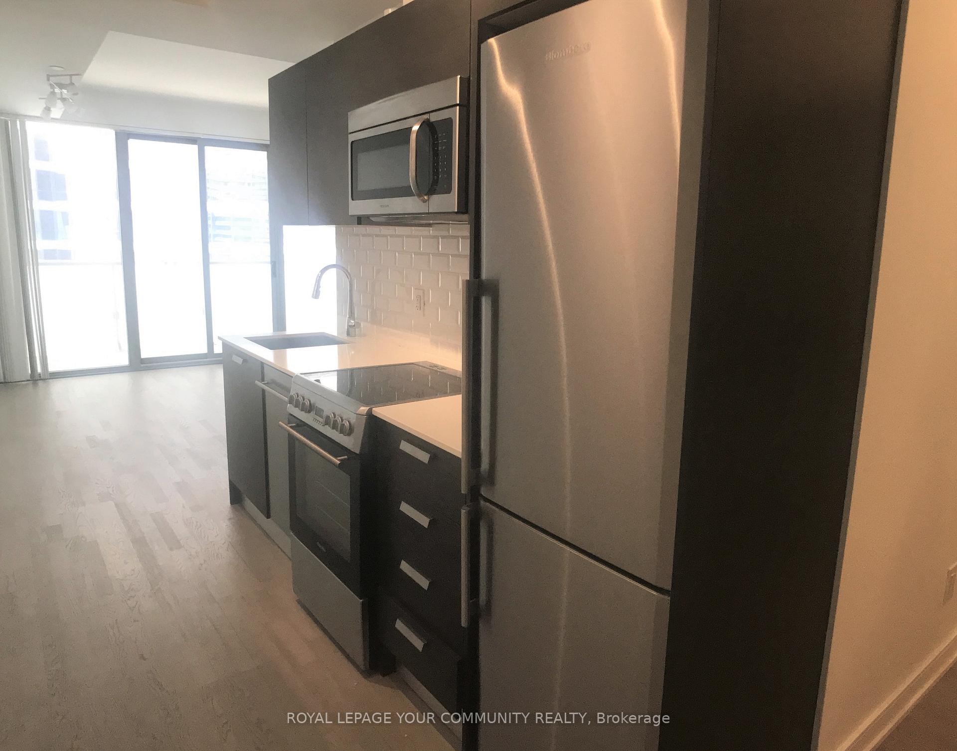 Photo 9 of Unit 902, 57 St Joseph Street, Toronto, Bay Street Corridor — HOMEH