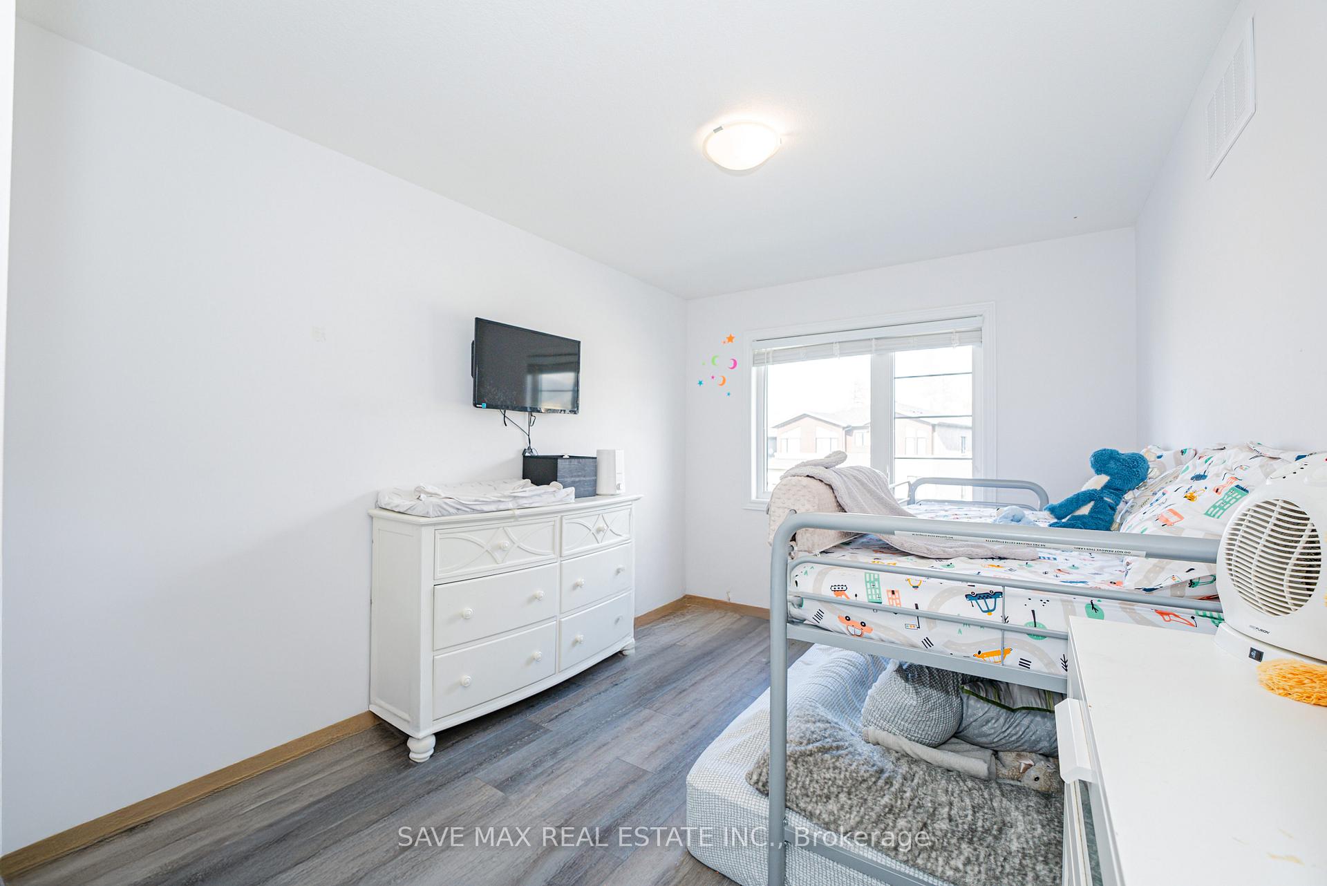 Photo 29 of Unit 97, 120 Court Drive, Brant, Paris — HOMEH