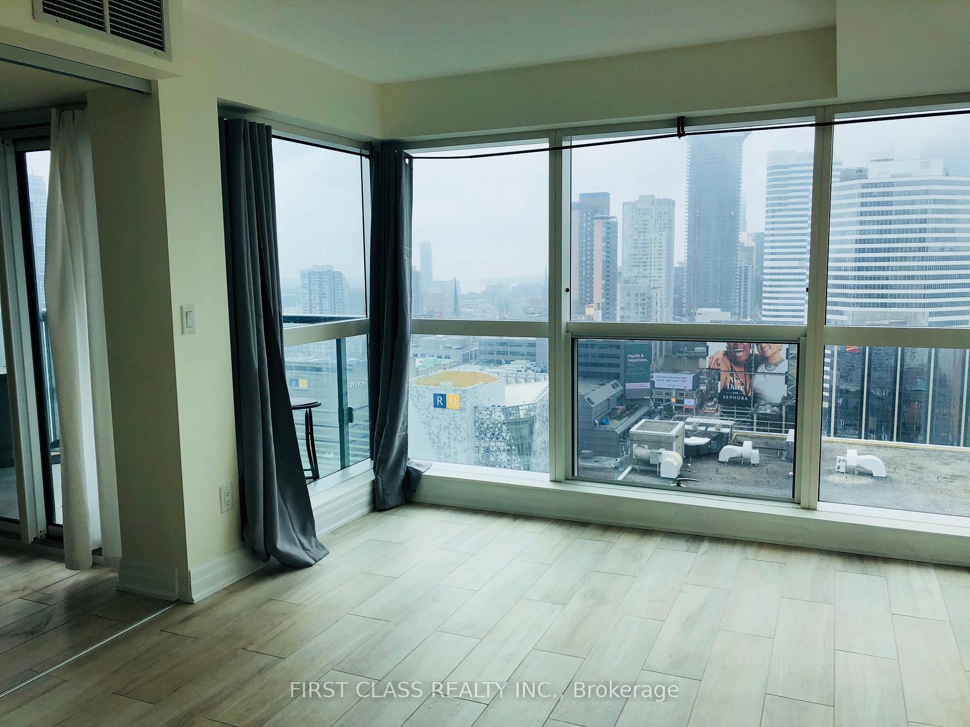 Photo 4 of Unit 2509, 386 Yonge Street, Toronto, Bay Street Corridor — HOMEH