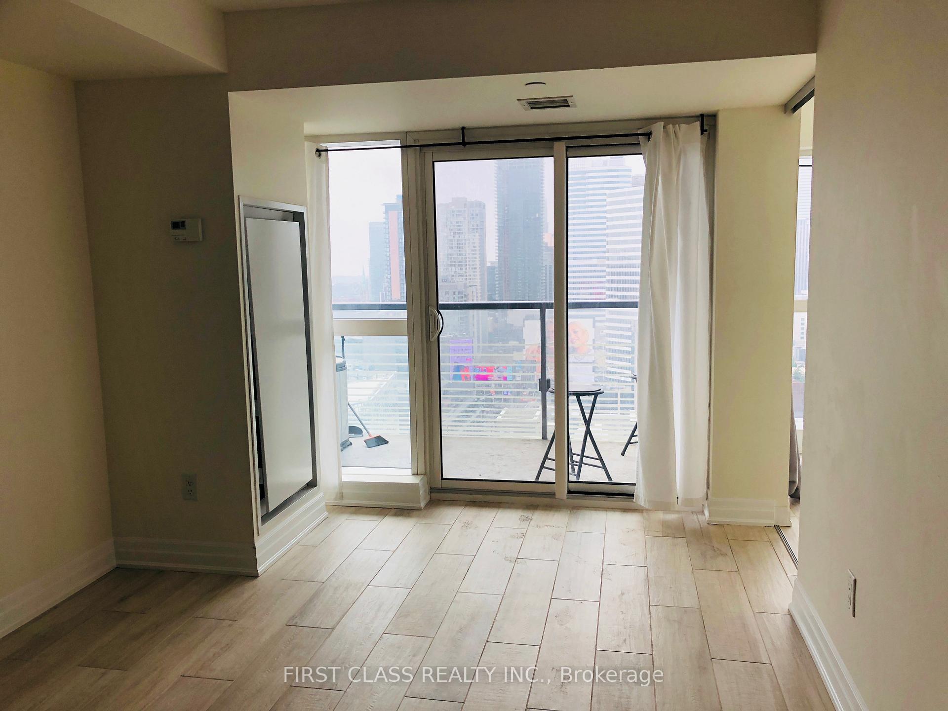 Photo 6 of Unit 2509, 386 Yonge Street, Toronto, Bay Street Corridor — HOMEH