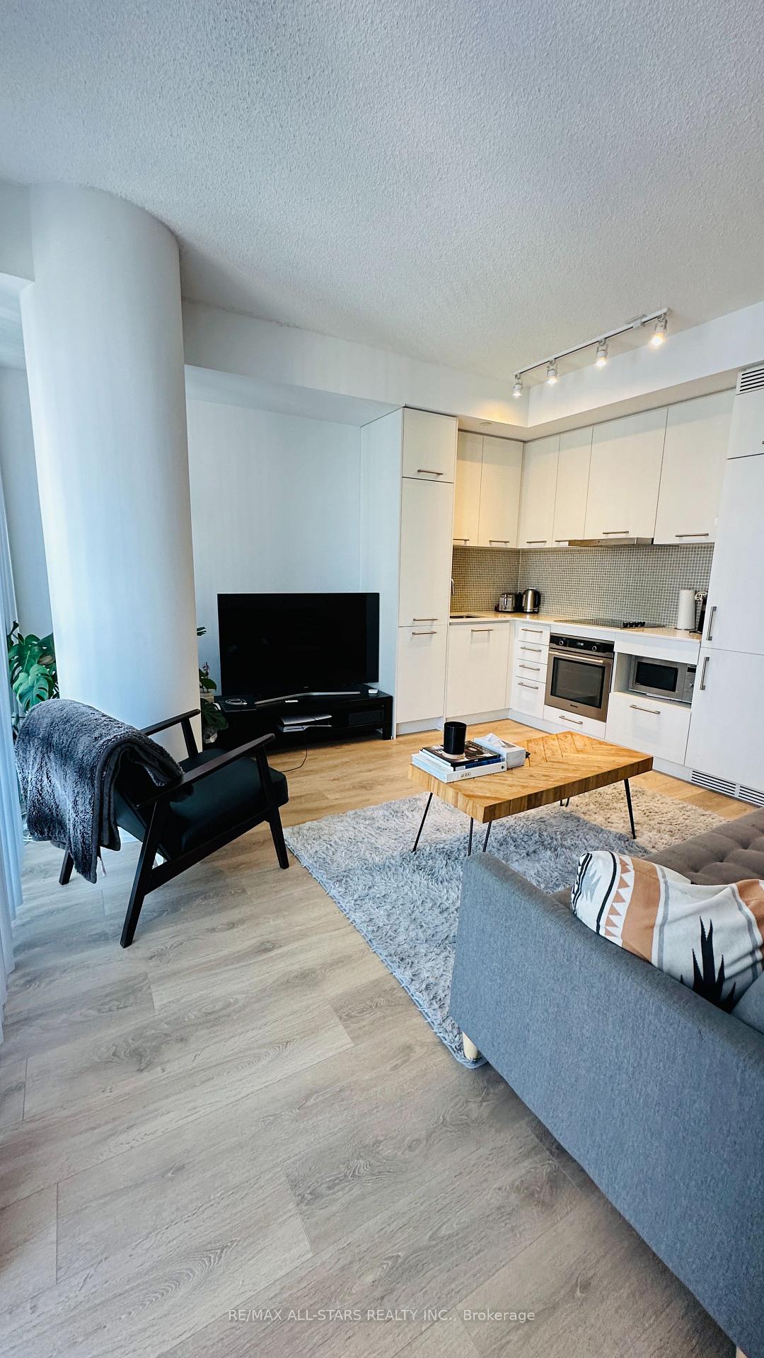 Photo 2 of Unit 3608, 87 Peter Street, Toronto, Waterfront Communities — HOMEH