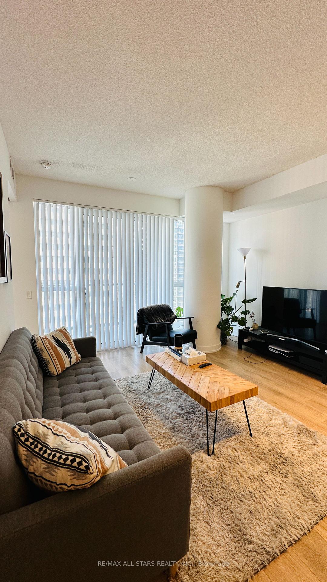 Photo 3 of Unit 3608, 87 Peter Street, Toronto, Waterfront Communities — HOMEH