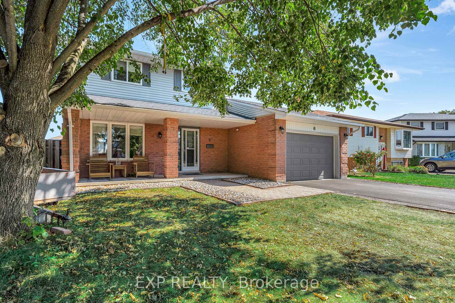 Front of 6 Taylor Court