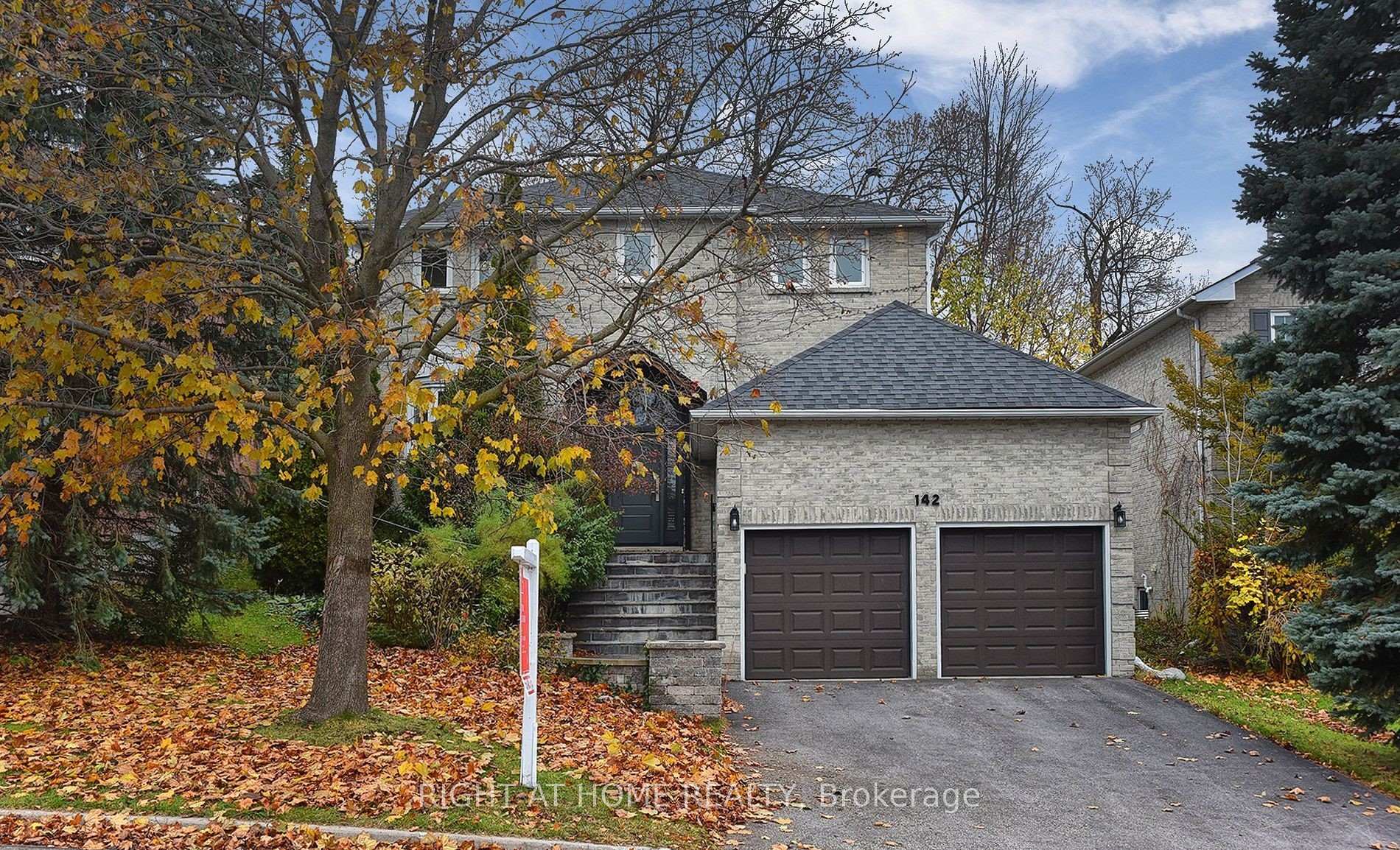 Photo 1 of 142 Kemano Road, Aurora, Aurora Heights — HOMEH