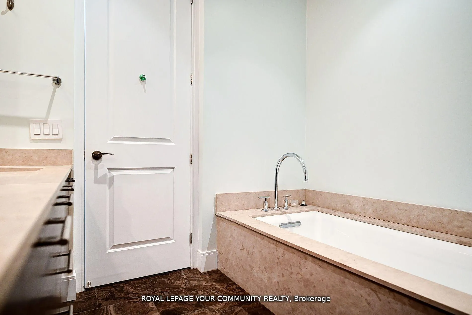 Photo 15 of Unit Ph 35, 21 Balmuto Street, Toronto, Bay Street Corridor — HOMEH