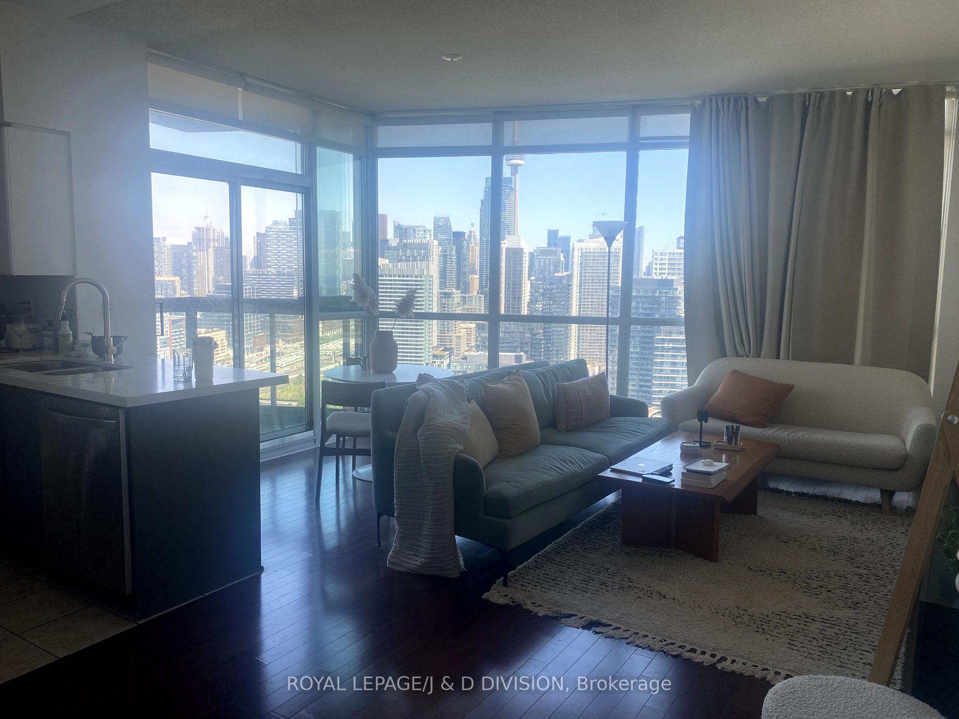 Photo 1 of Unit 3403, 219 Fort York Boulevard, Toronto, Niagara — HOMEH