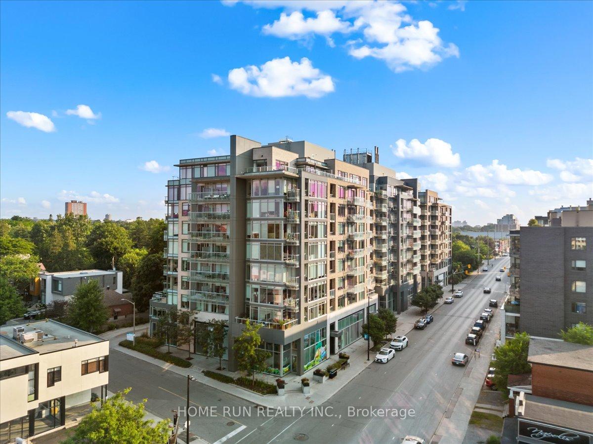 Front of Unit 608, 108 Richmond Road S