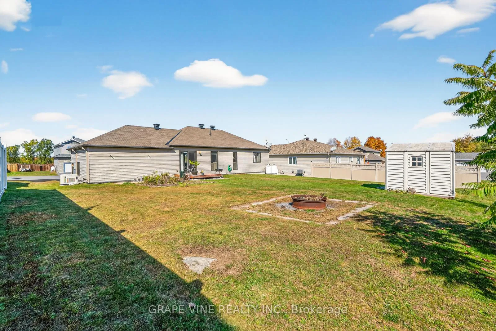 Photo 6 of 18 Calco Crescent, North Stormont, North Stormont (Roxborough) Twp — HOMEH