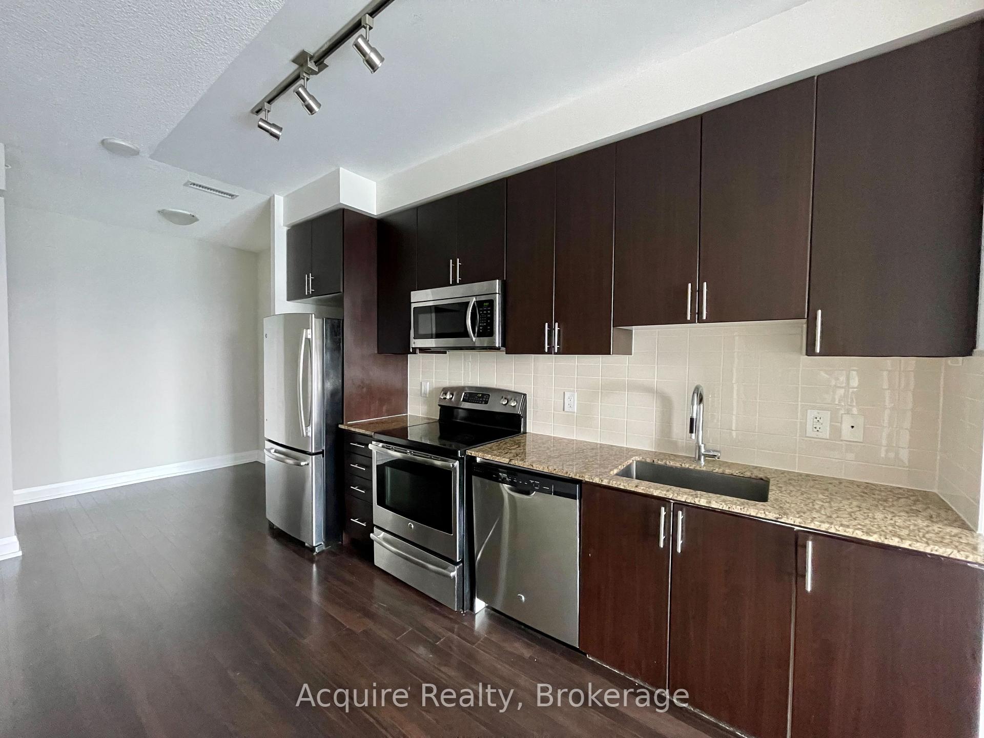 Photo 4 of Unit 2009, 7171 Yonge Street, Markham, Thornhill — HOMEH