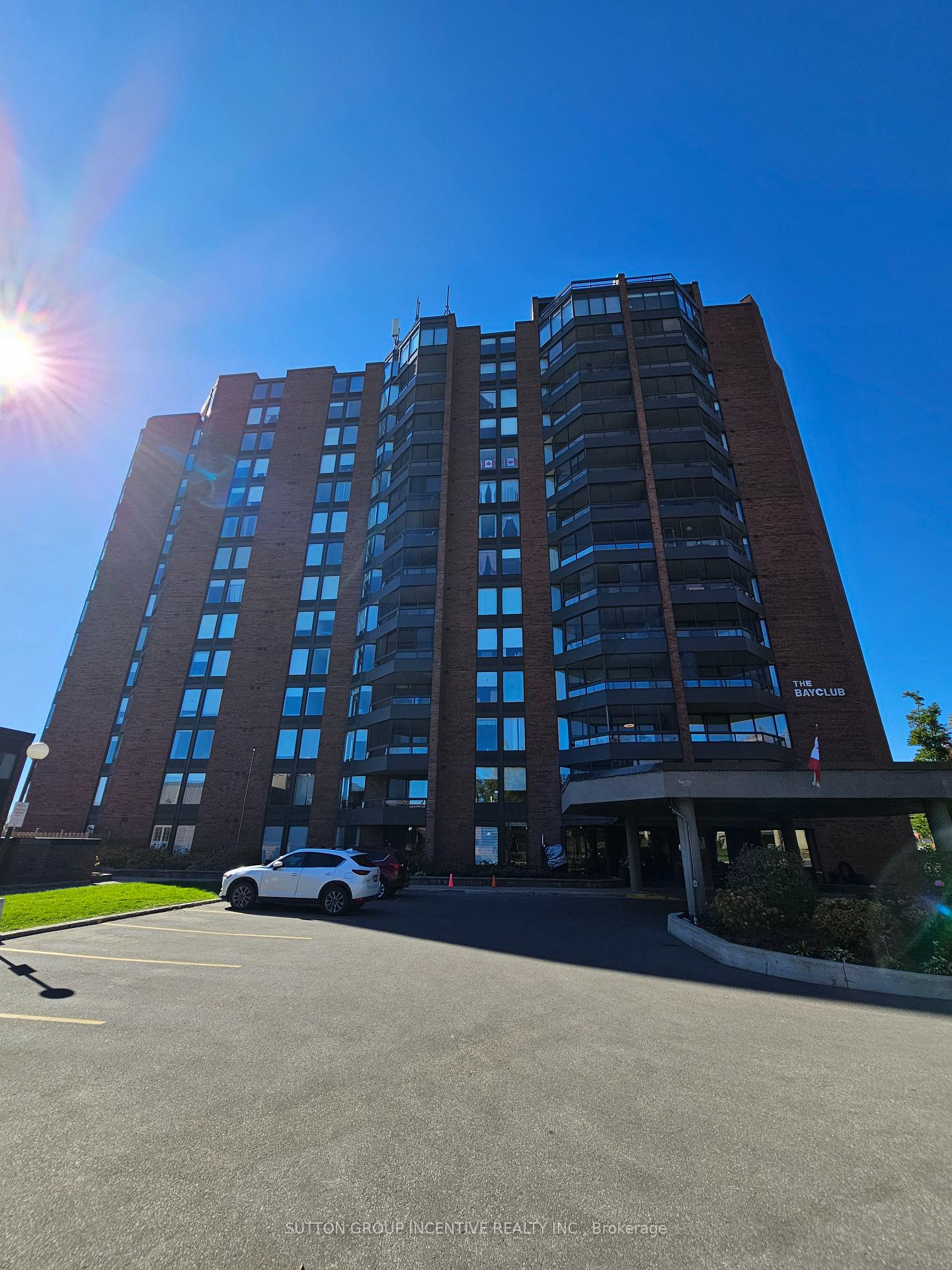 Photo 1 of Unit PH-1503, 181 Collier Street, Barrie, North Shore — HOMEH